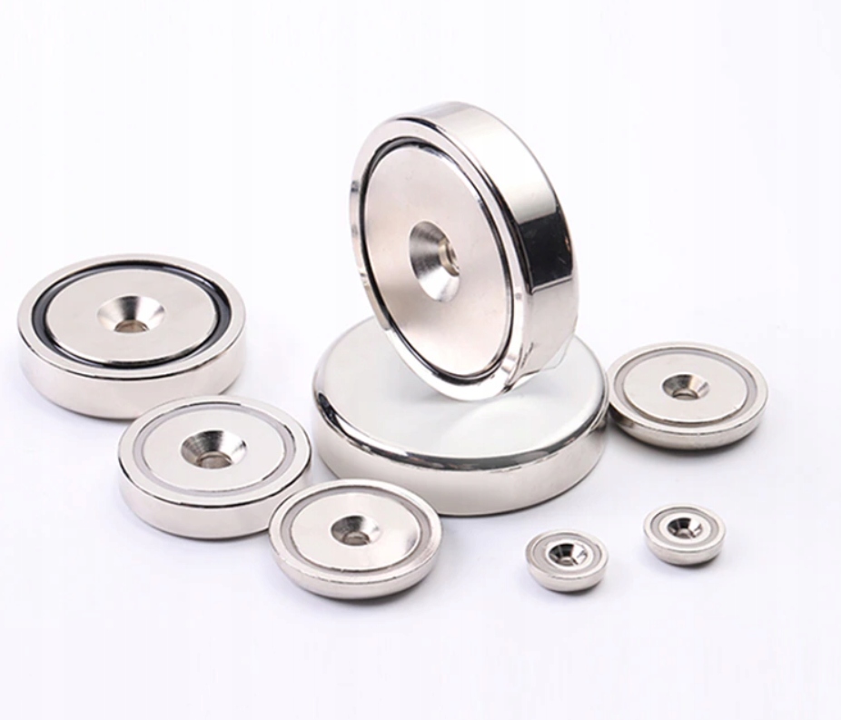 UCHWYT MAGNETYCZNY OBUDOWA STALOWA WKRĘT D16 mm Marka Hunter