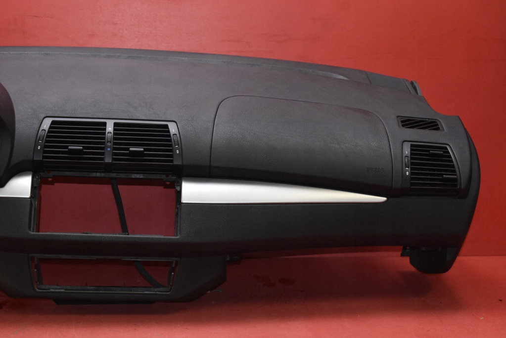 dashboard instrument panel console cockpit airbag EU BMW X5 E53 99-03