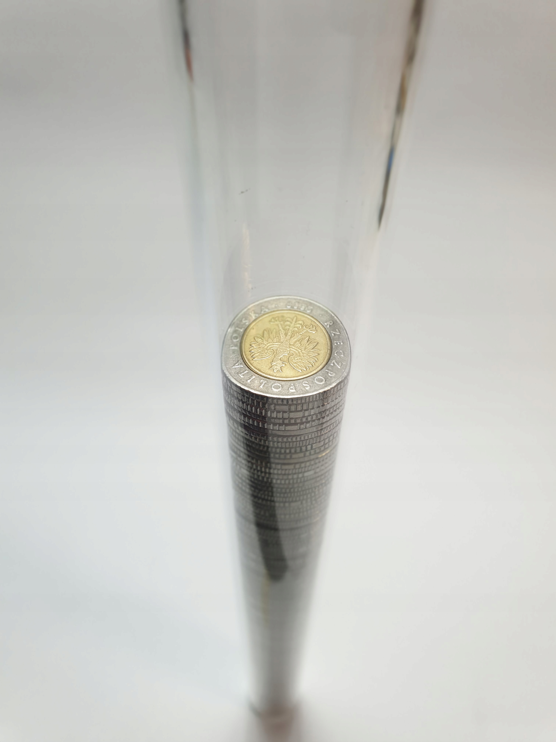 SKARBONKA Rurka szklana PREZENT 2€ / 1,4m / 1200€ Marka Kapilar