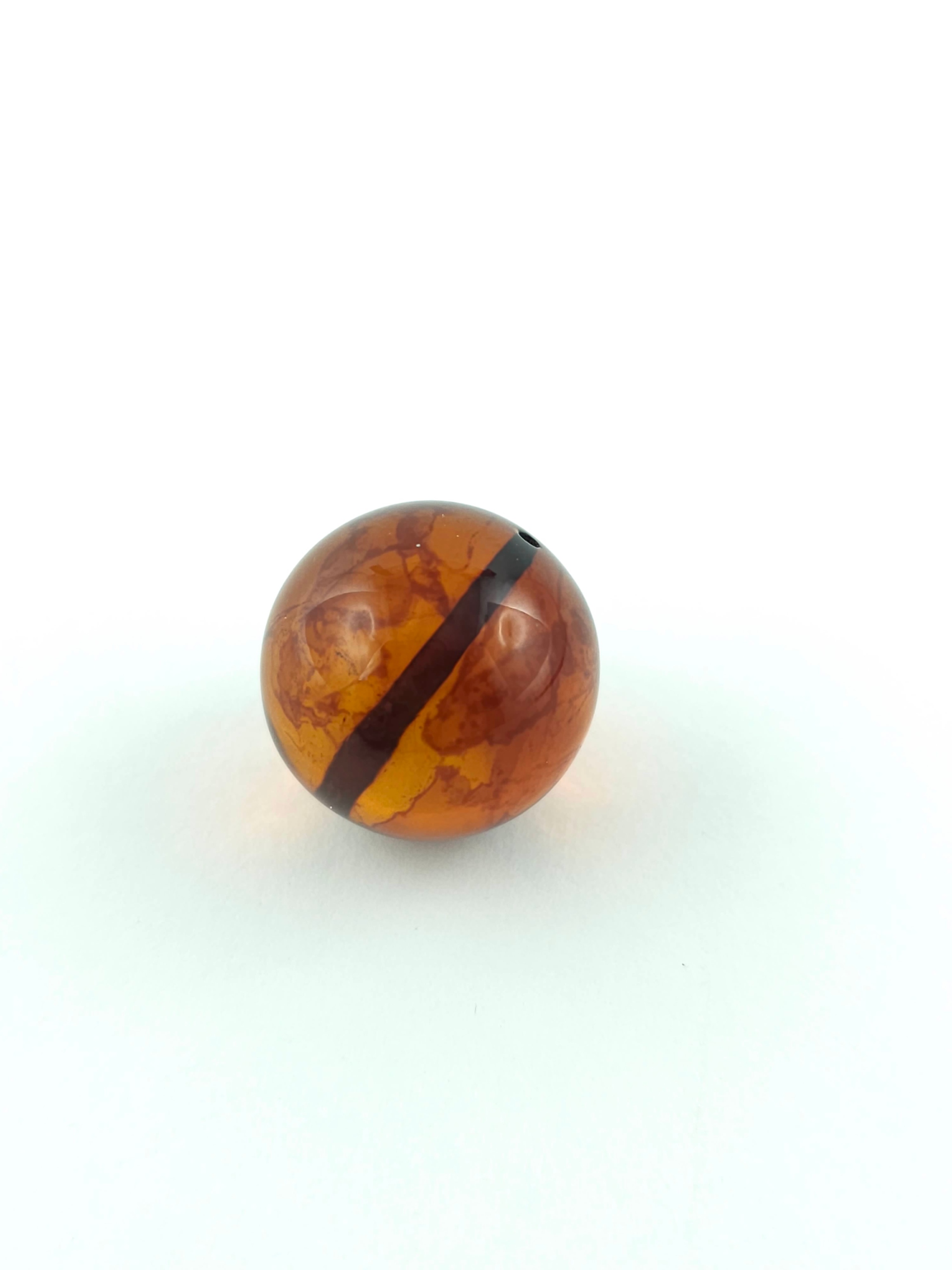 Baltský jantar kulička 20mm vrtaný koňak tmavý 1ks amber bead