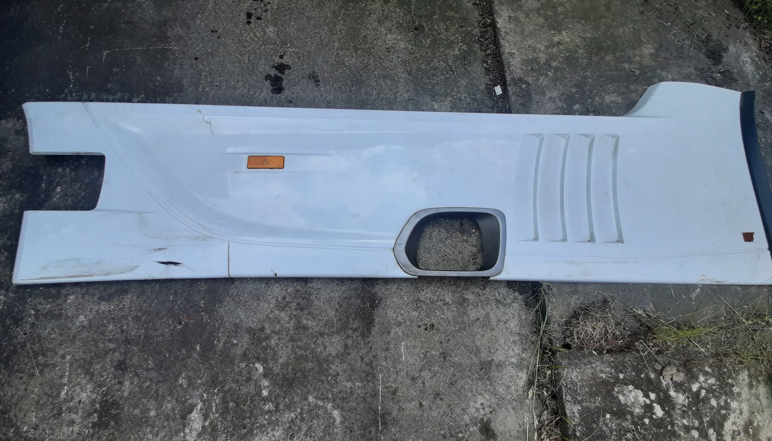 198099EX - МІЖОСЬОВИЙ ЩИТОК ПРАВИЙ MERCEDES ACTROS MP4