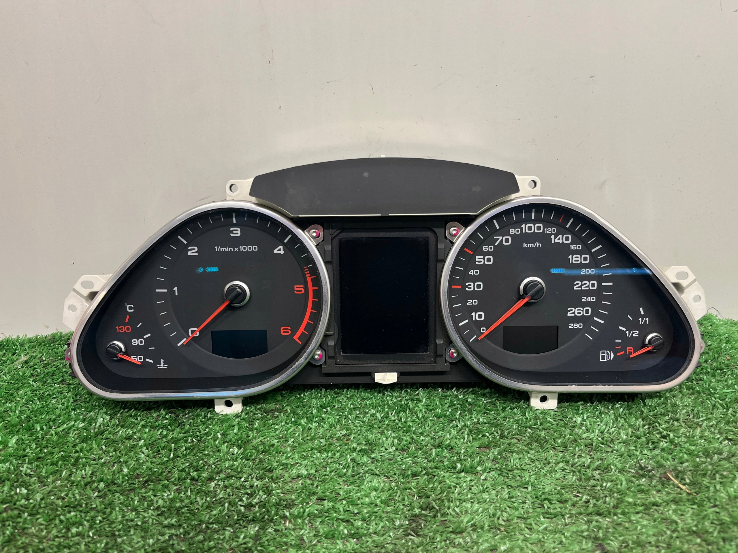 budiky budíky AUDI A6-C6 4F0920933L