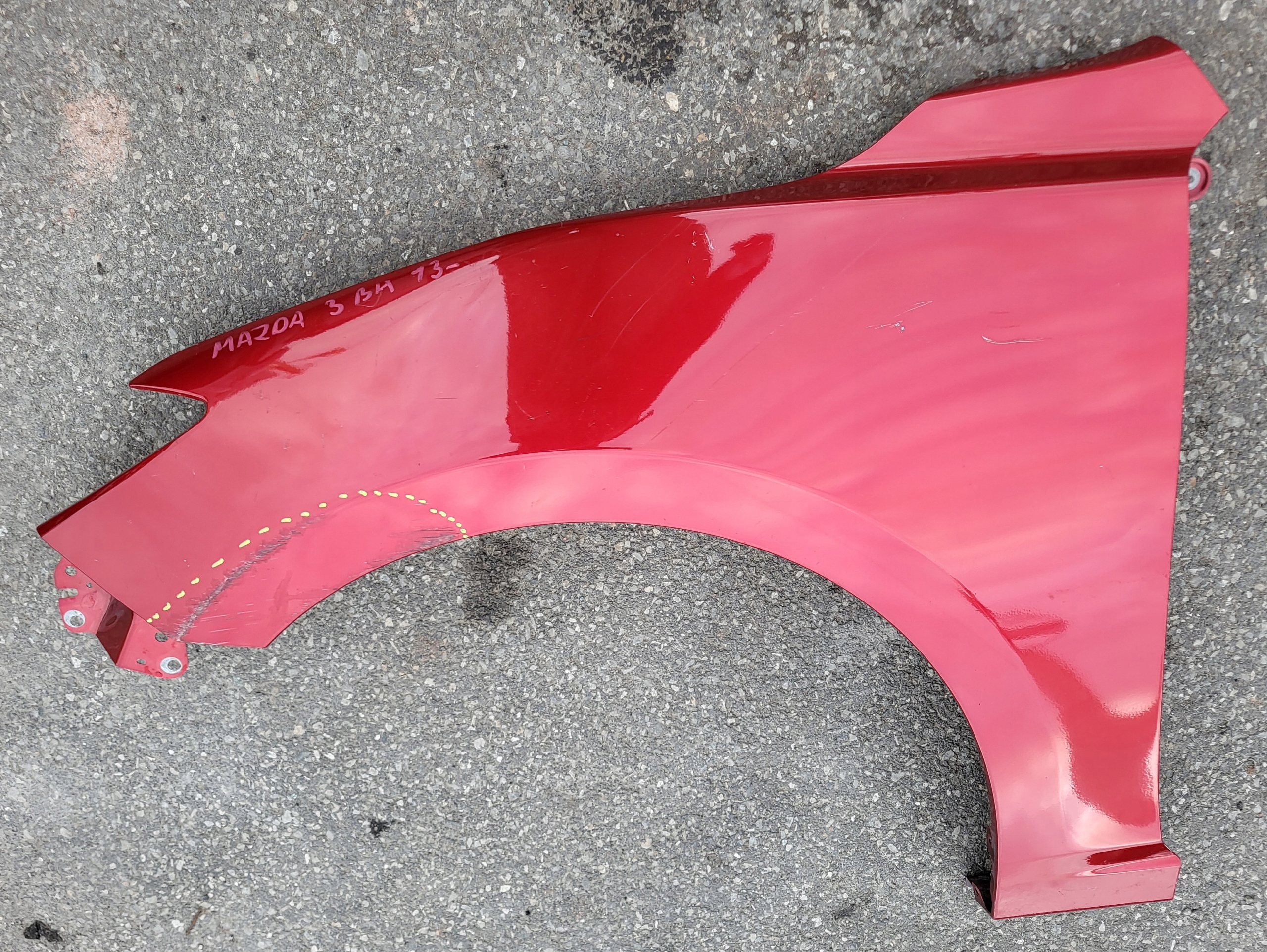 fender left front MAZDA 3 BM OE