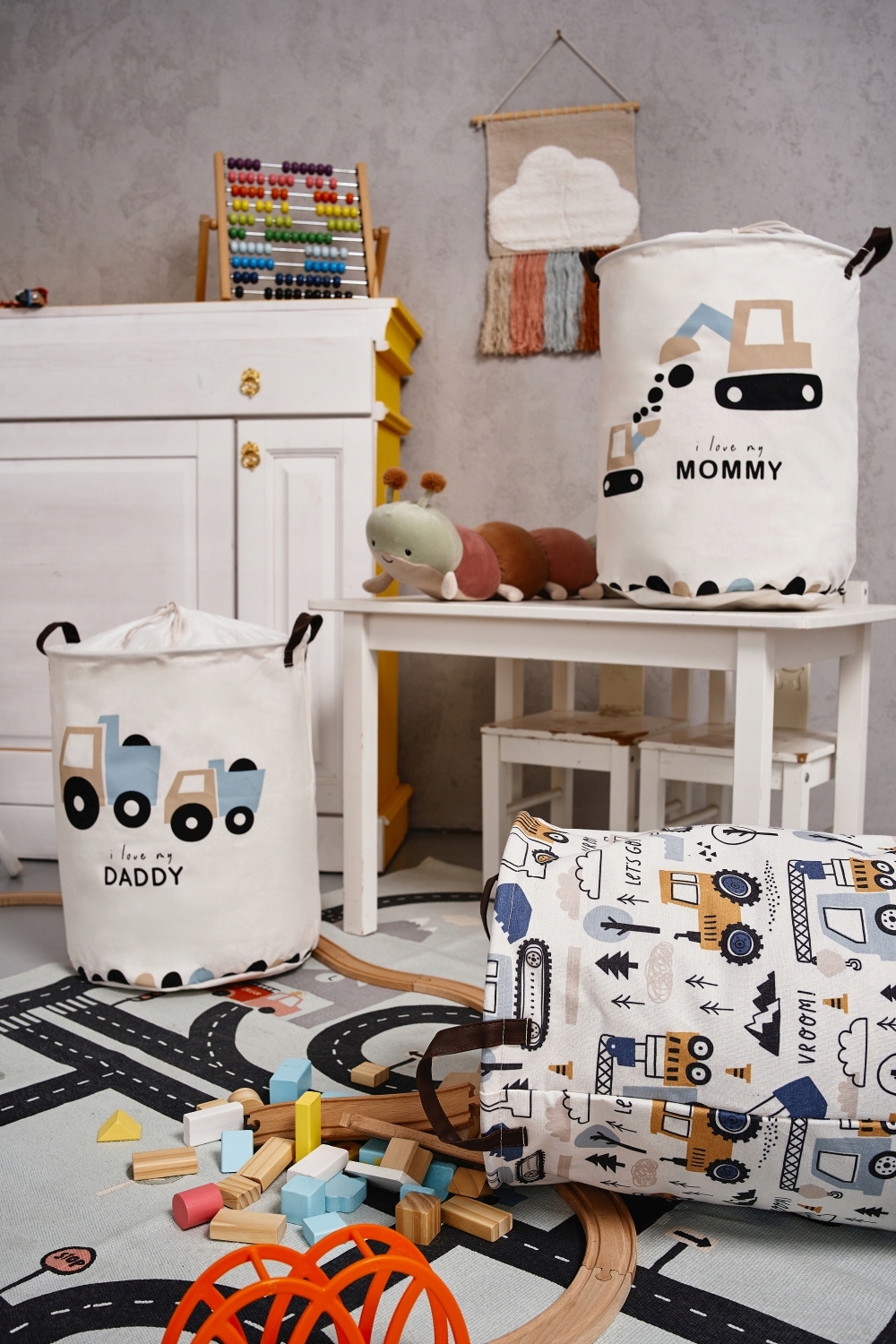 SIPO KOSZ NA ZABAWKI KLOCKI PLUSZAKI ZAMYKANY NA ŚCIĄGACZ SAMOCHODY 43 L XL Wysokość mebla 45 cm