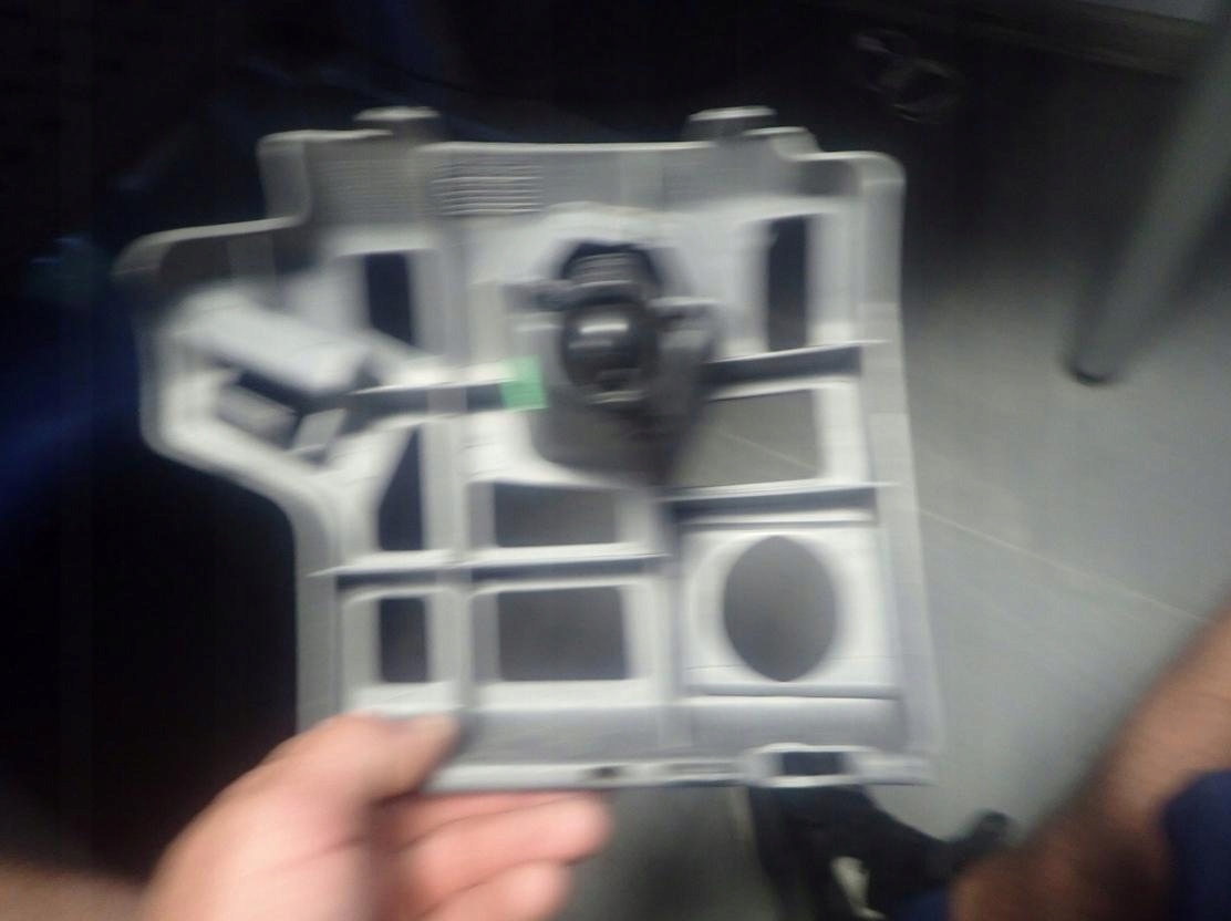 CITROEN C2 03-09 bracket right