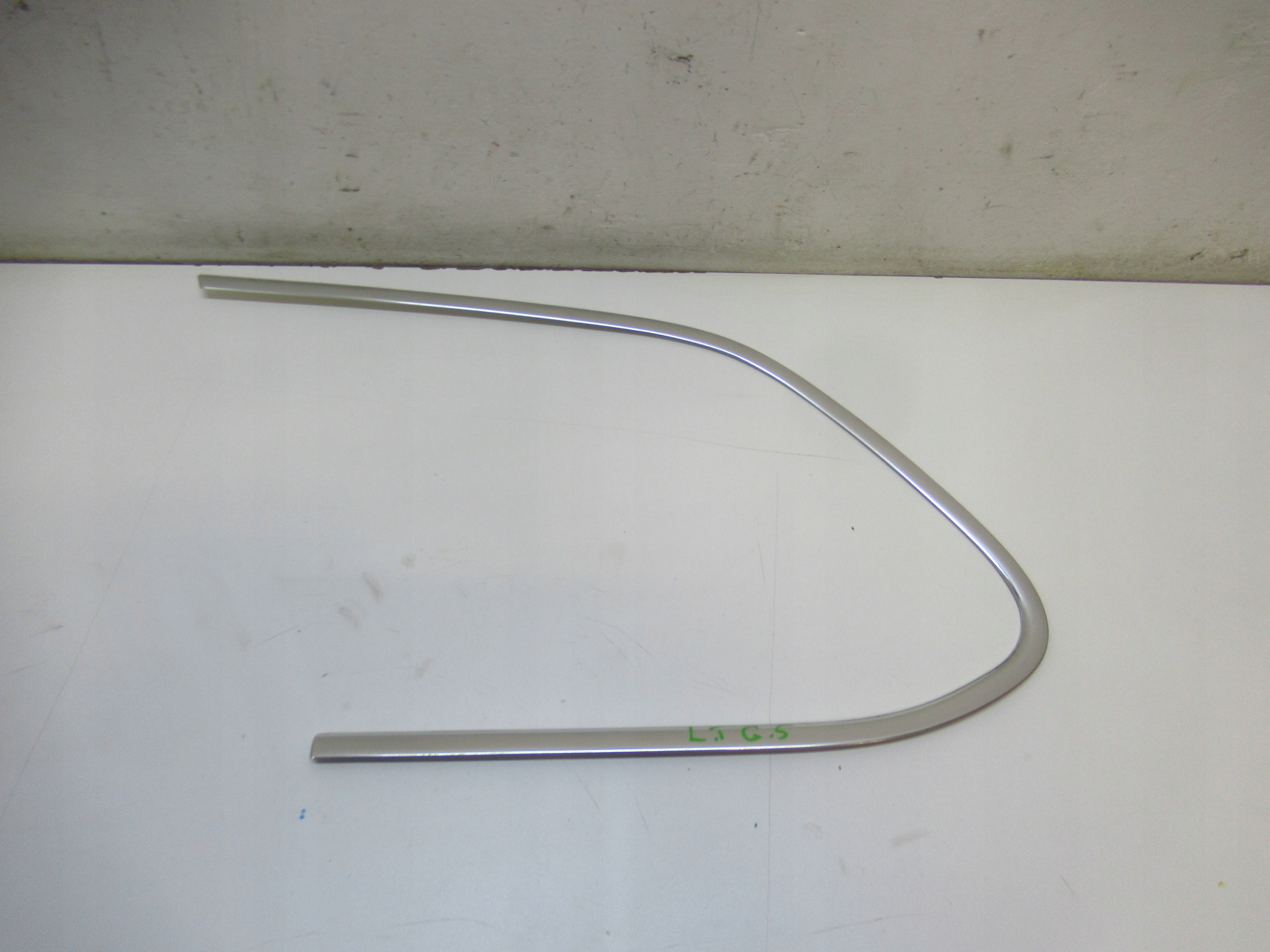 VW GOLF V moulding windows CHROM left 1K9853345