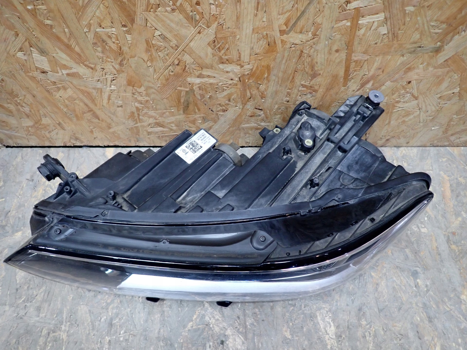 light left REFLEKTOR left VW VOLKSWAGEN PASSAT B8 2014-2019R 3G1941005B