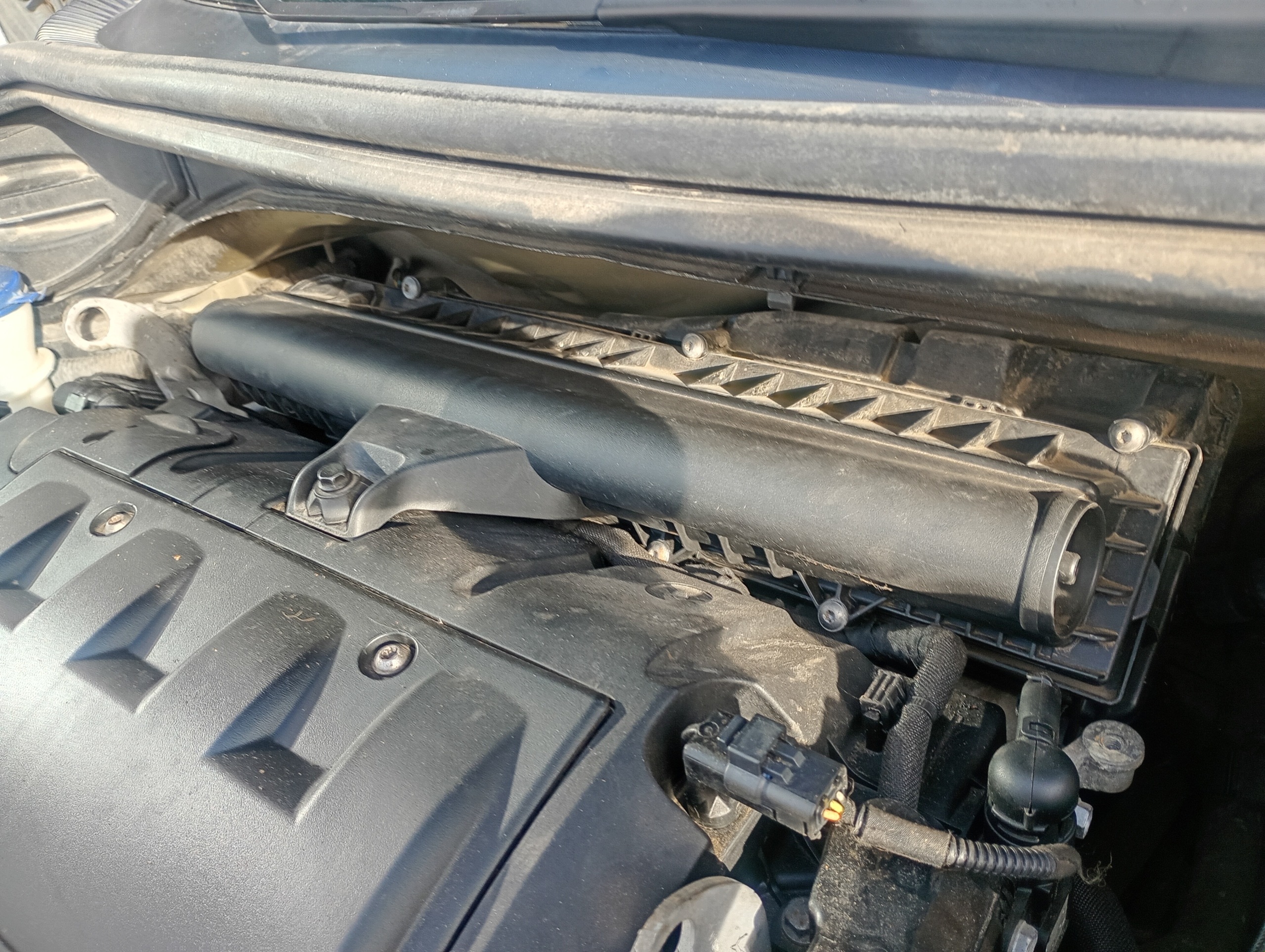 luftfiltergehäuse Peugeot 207 06-13 1.4 16V