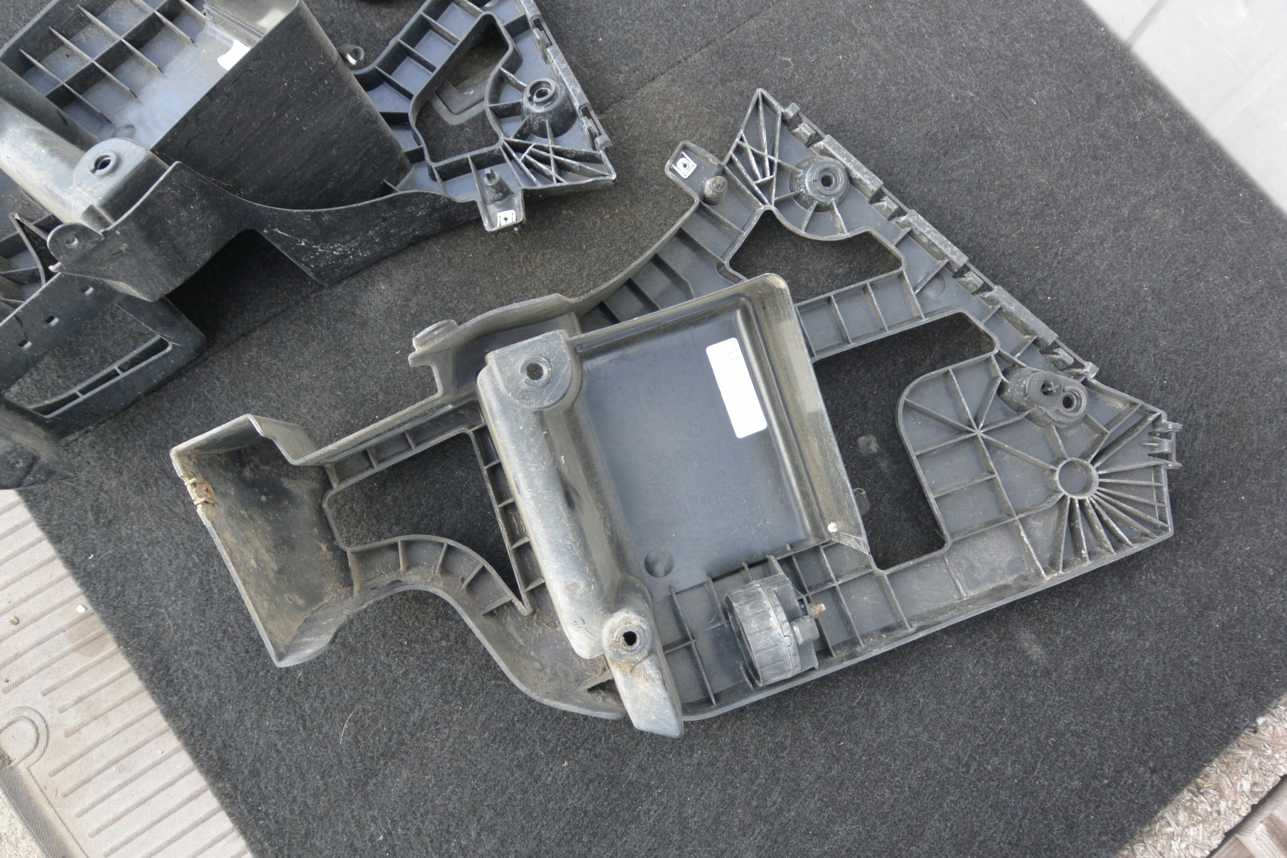 bumper bracket rear part right left BMW F85 X5M