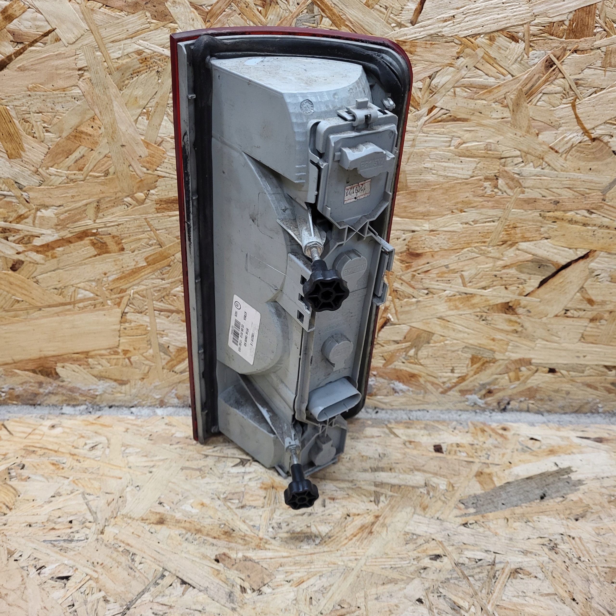 FORD TRANSIT CONNECT MK1 LIFT 02-12r light left rear part