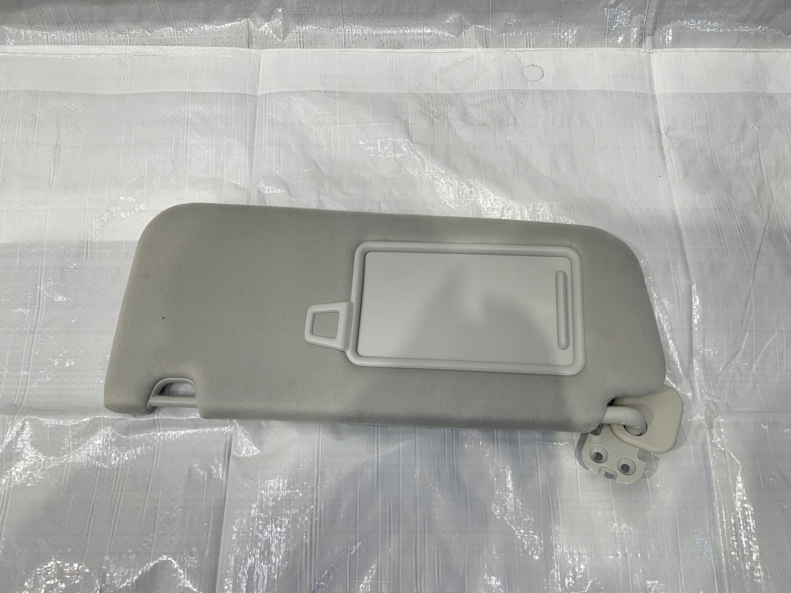 HYUNDAI SANTA FE СОНЦЕЗАХИСНИЙ КОЗИРОК ЛІВИЙ