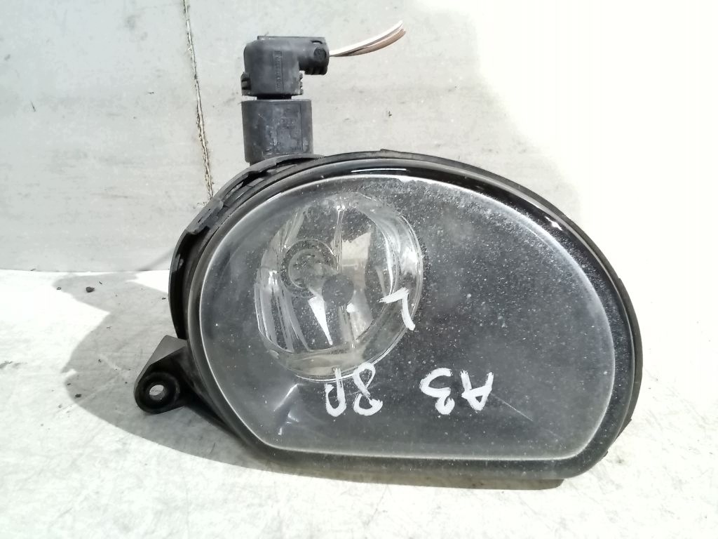 Audi A3 8P mlhovka levý