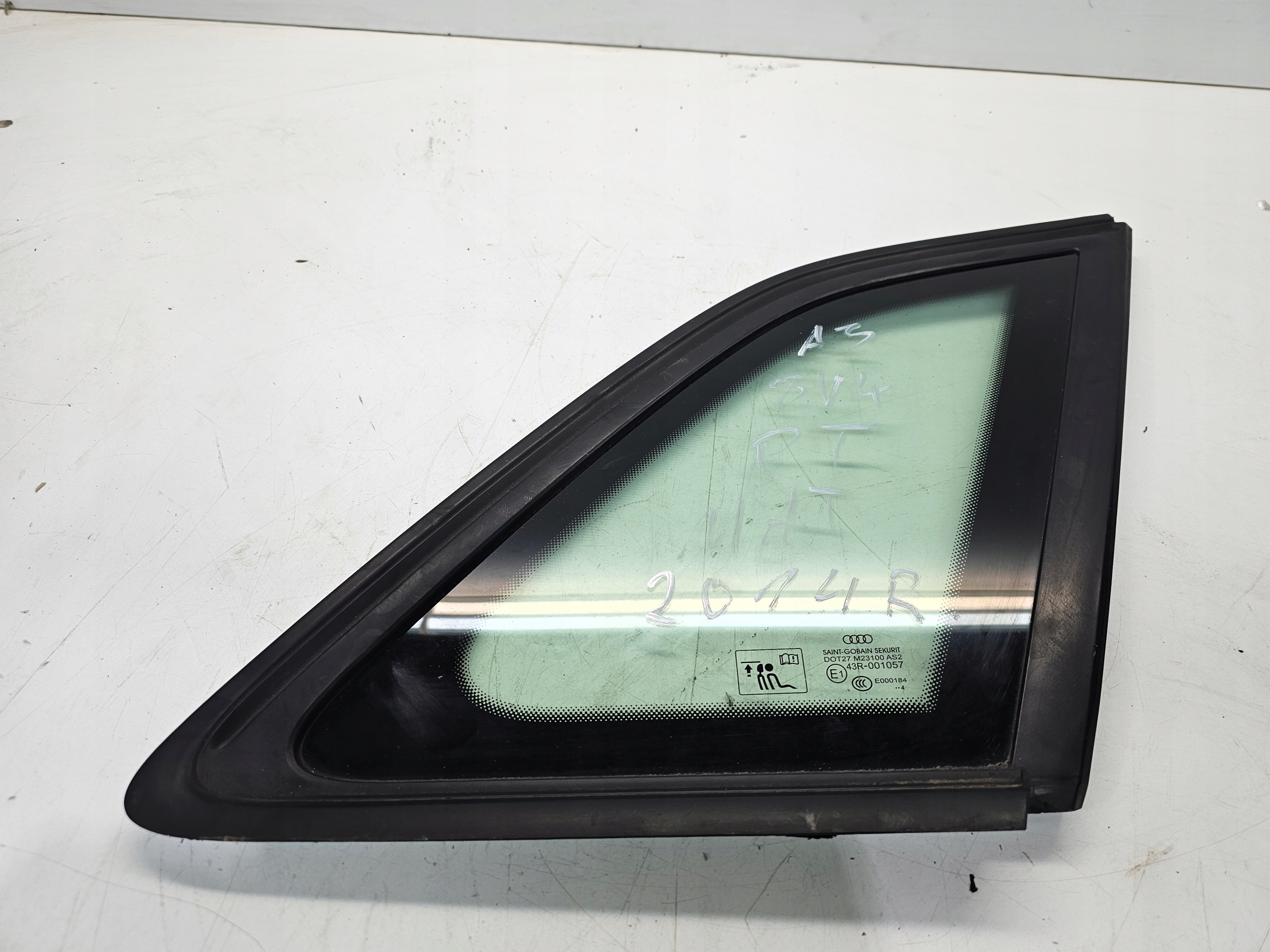 window bodywork below MAT AUDI A3 8V4 5-door right rear part 2014R