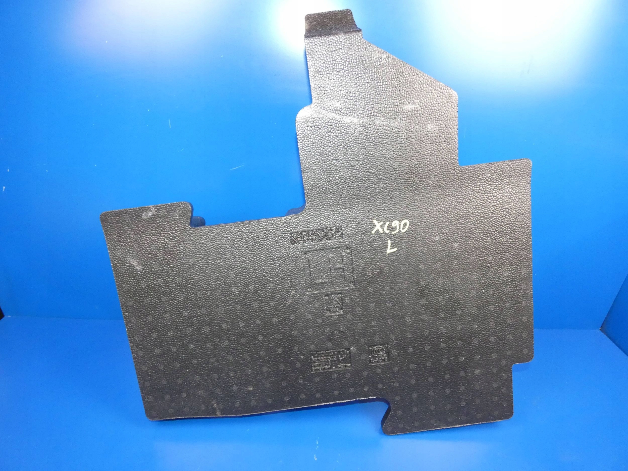 VOLVO XC90 II WKLAD polystirene boot left rear part