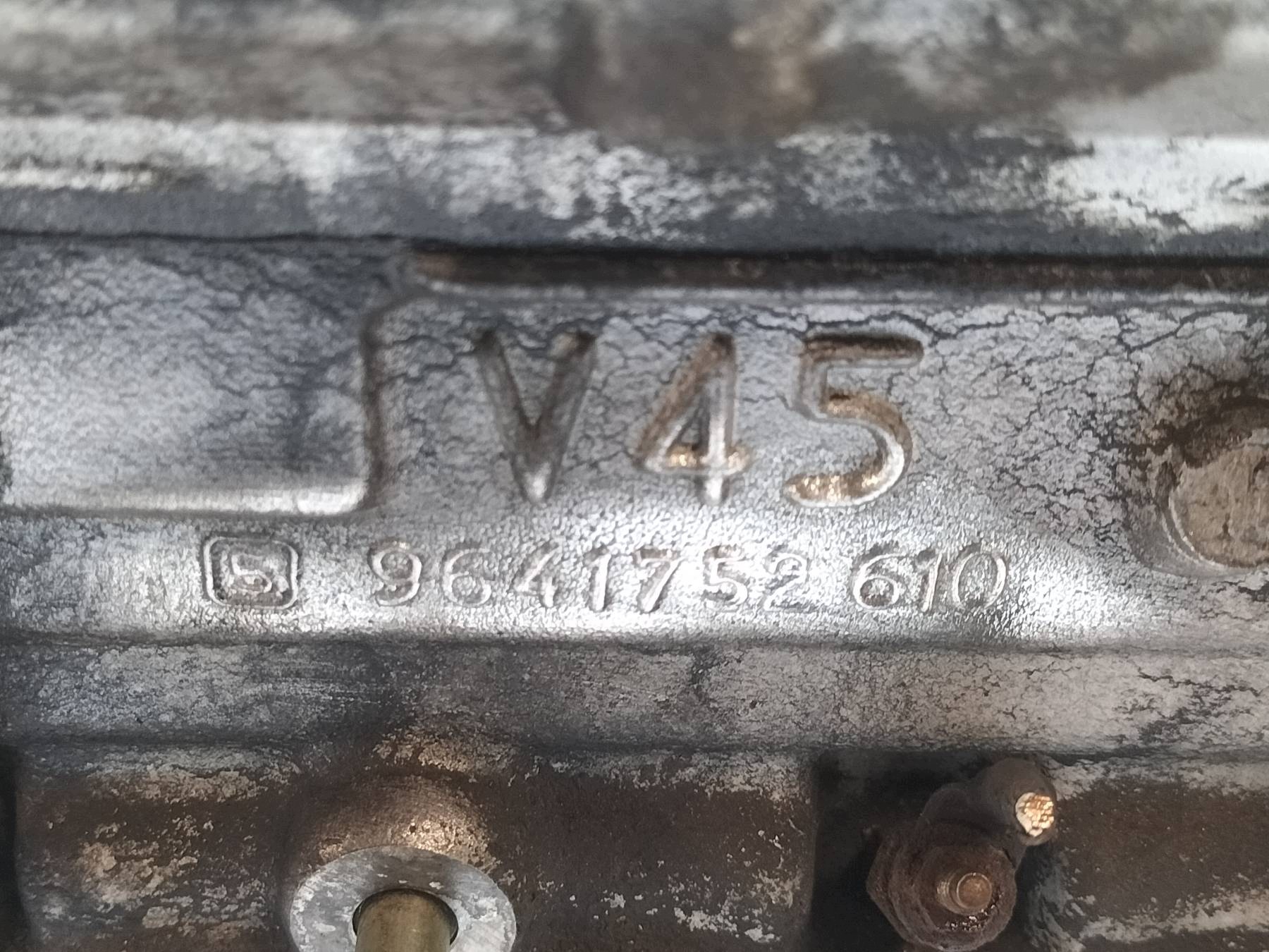 head. complete 9641752810 2.0 D HDI Volvo S40 II (2004-2012)