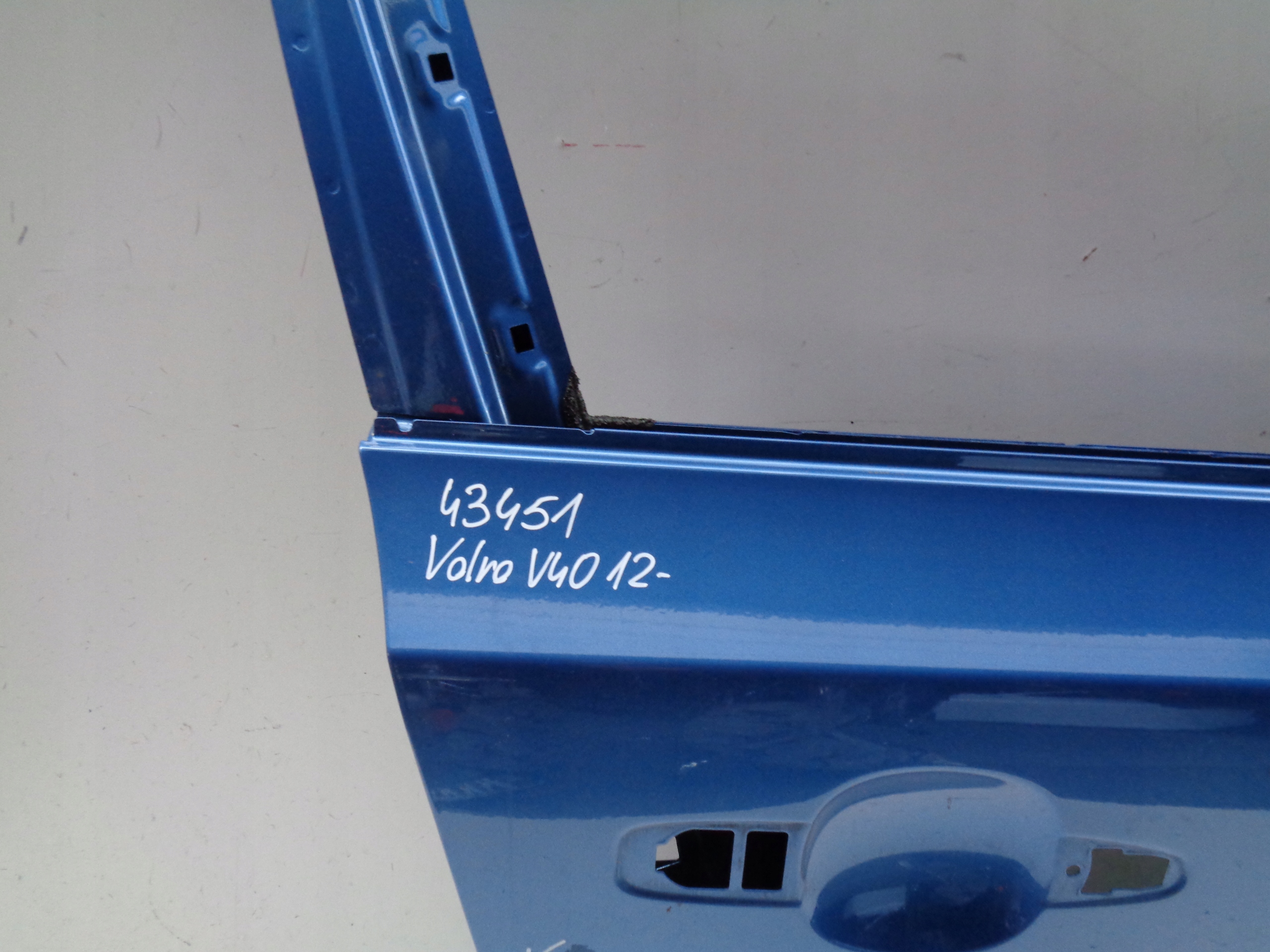 door right front VOLVO V40 12- NR 43451