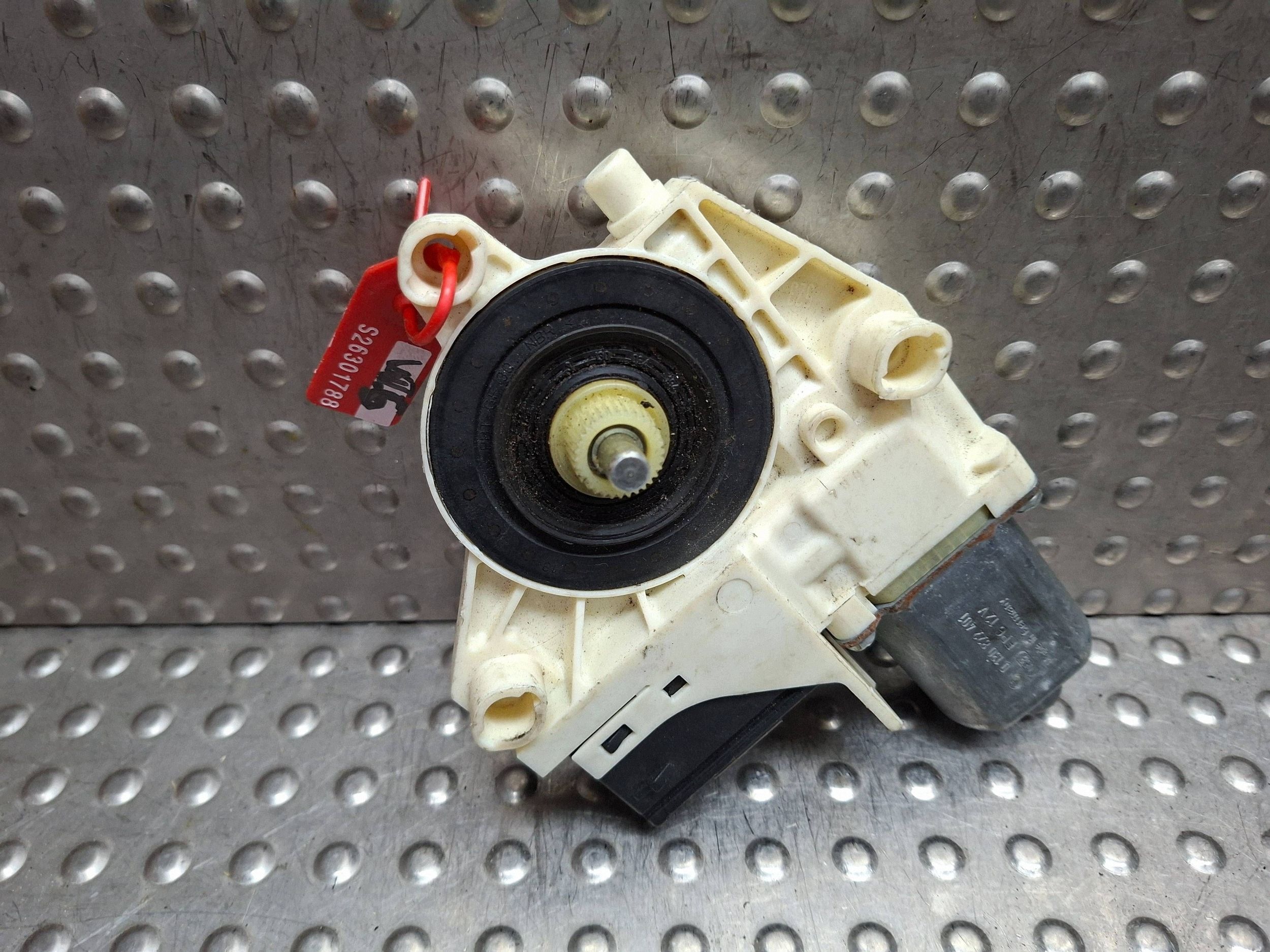 mini motor windows rear right 827300001R RENAULT LAGUNA II 2001