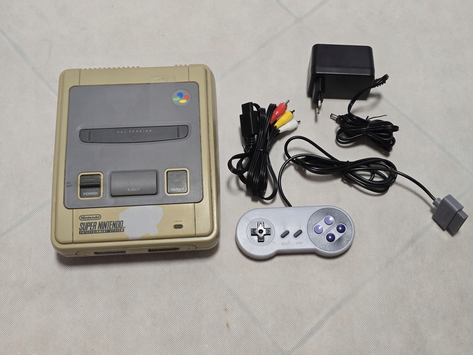 Snes Flintstones Niska cena na Allegro