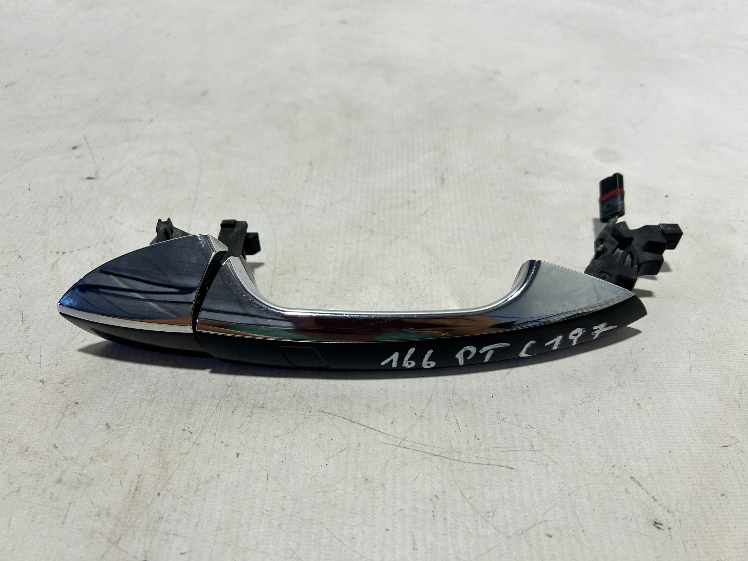 MERCEDES ML W166 C197 197 handle KEYLESS GO right rear part rear front front