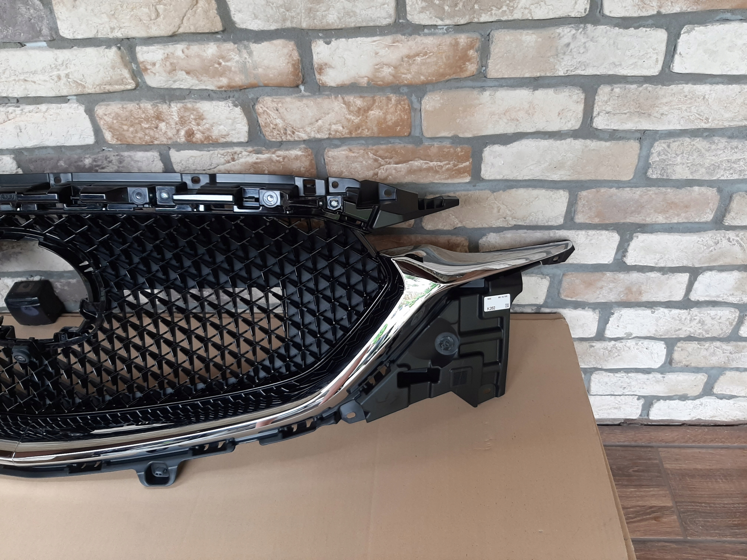 MAZDA CX5 II 17- ATRAPA GRILL CHROM PRZÓD KAMERA NOWY ORYG Typ samochodu Samochody osobowe