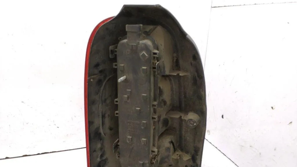 opel SINTRA фонарь правый европа 10263160
