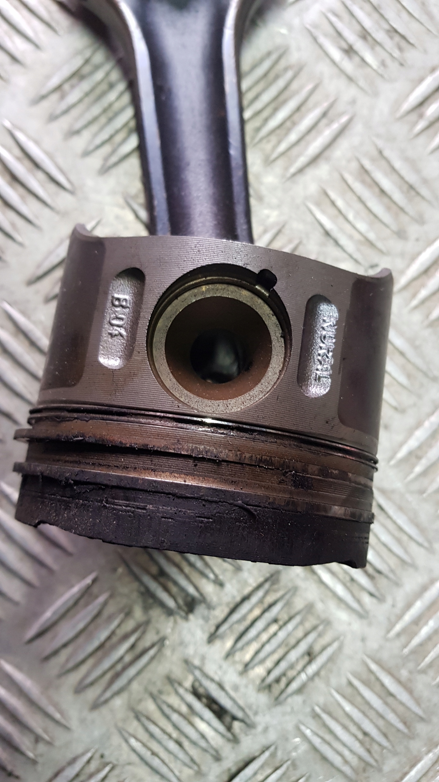 MERCEDES W203 2.2 CDI Piston Bielle 611