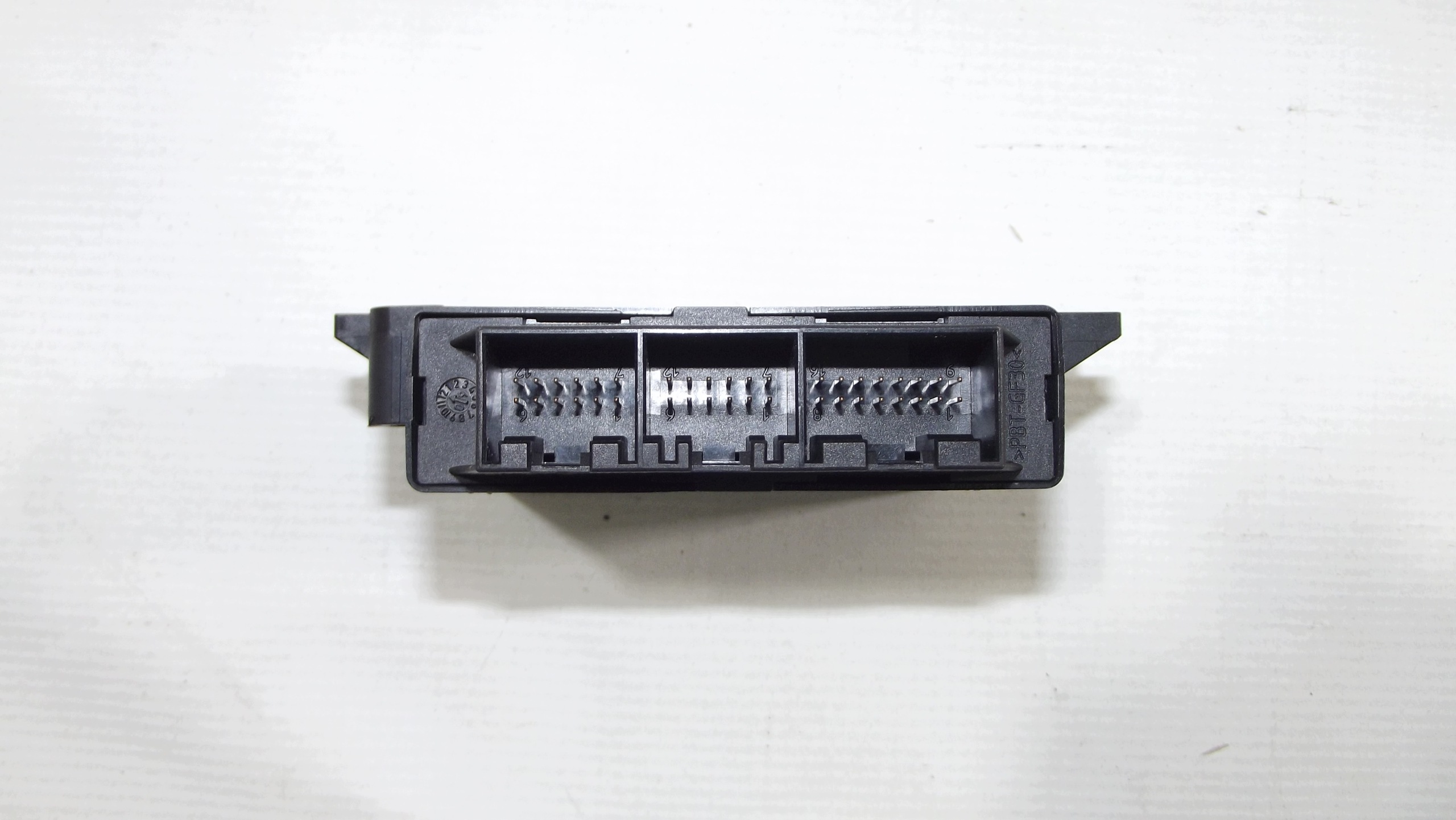 Audi A4 B8 A5 8T module control unit czujnikow PDC 8K0919475Q