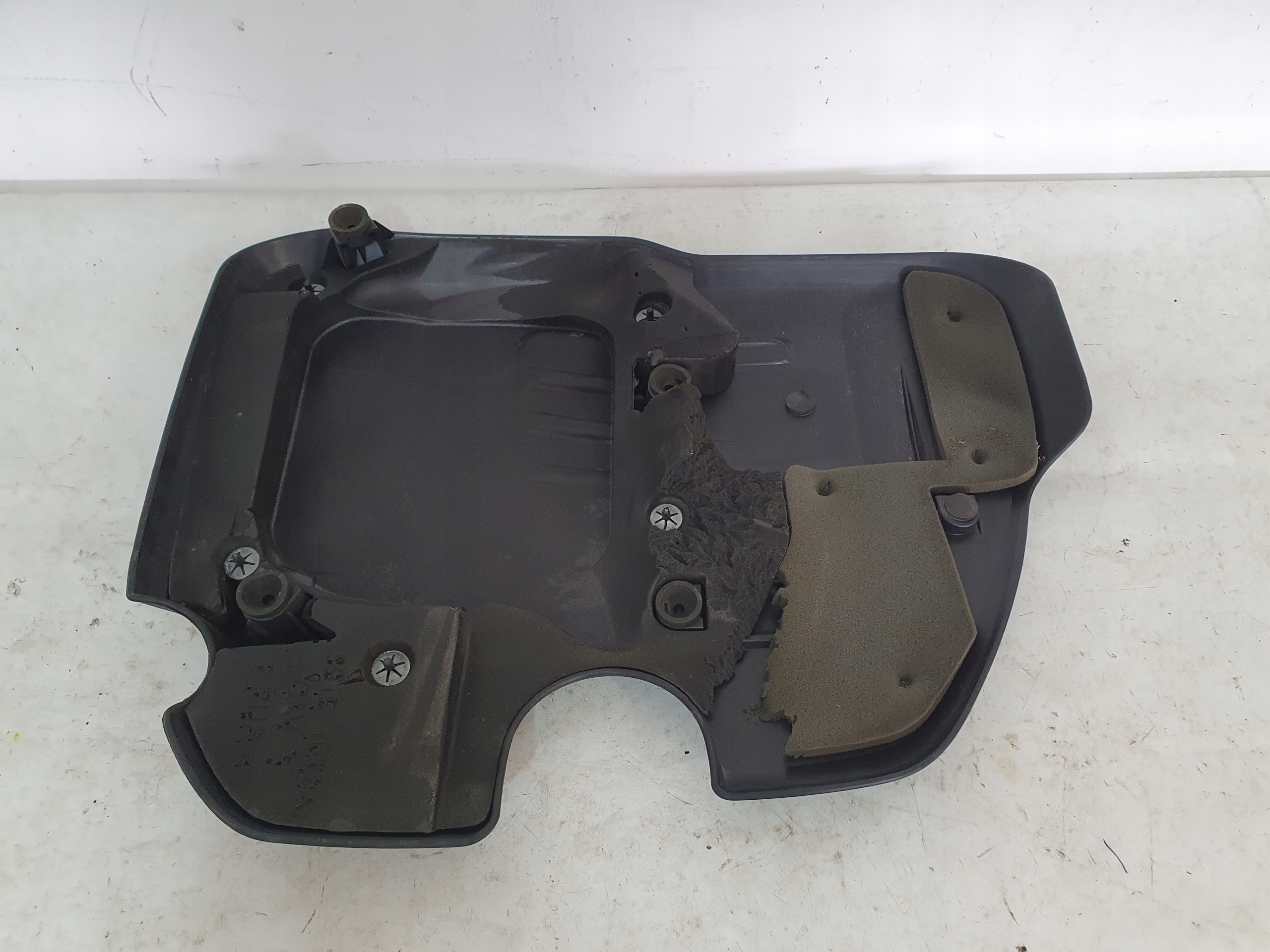 DODGE CHALLENGER 15- 3.6 VVT motor cover upper 04593903AD