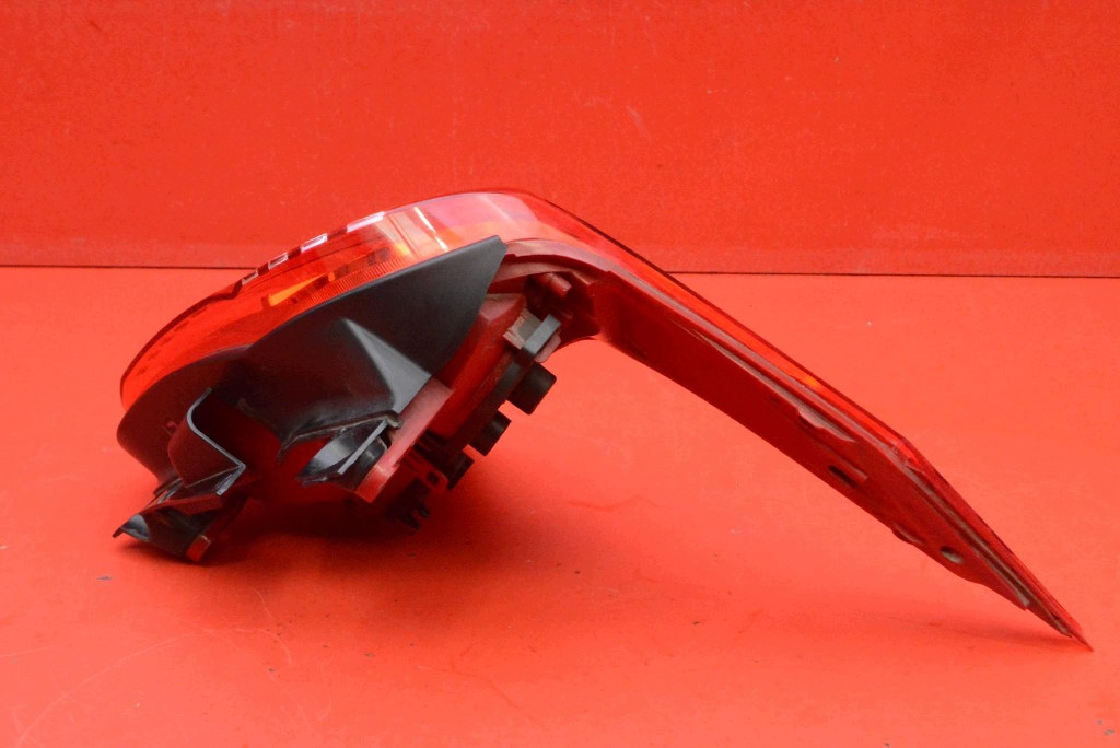light left rear part rear PEUGEOT 5008 1 and 09-13
