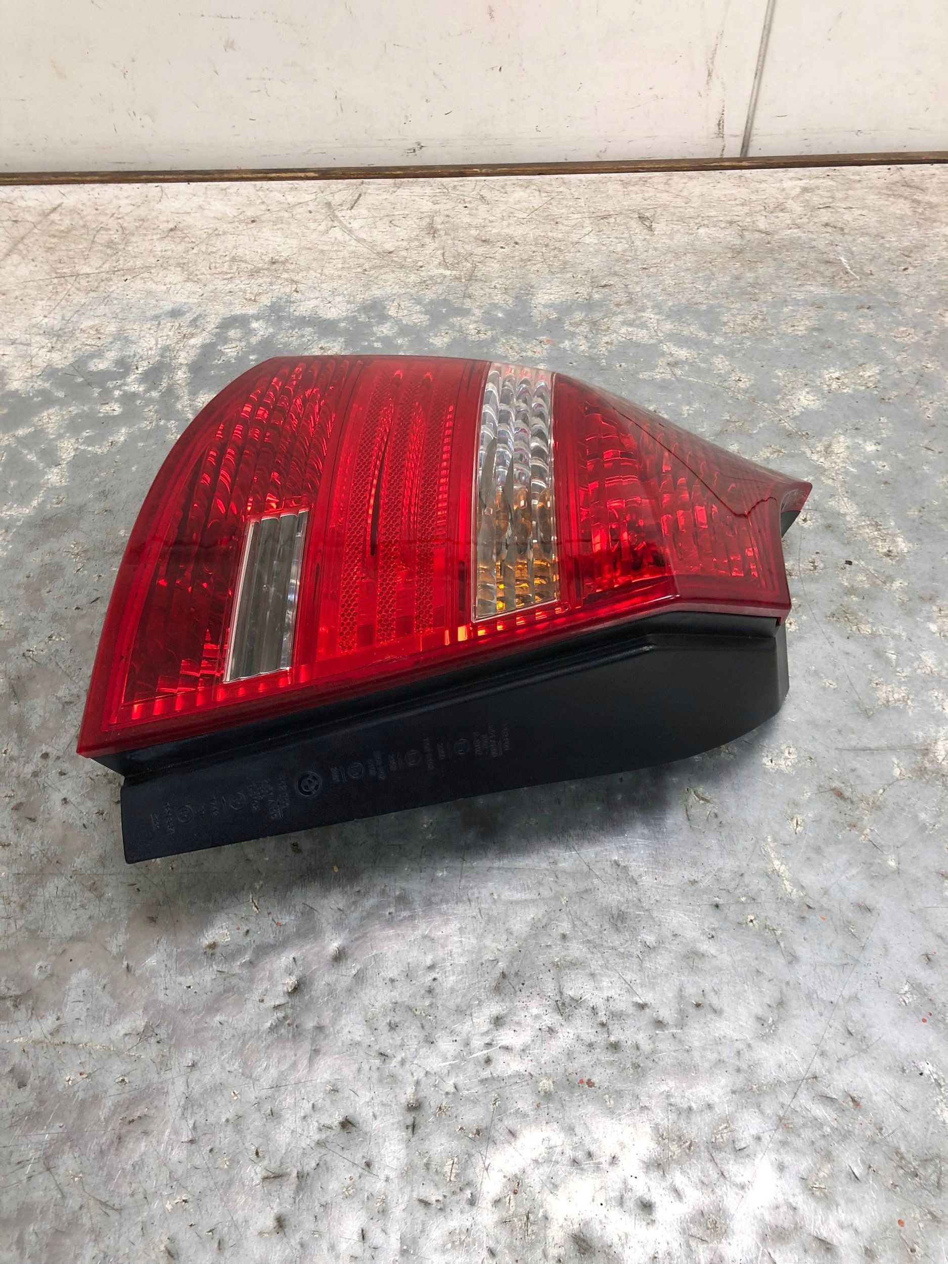 light left rear part BMW E87 LIFT 7164955
