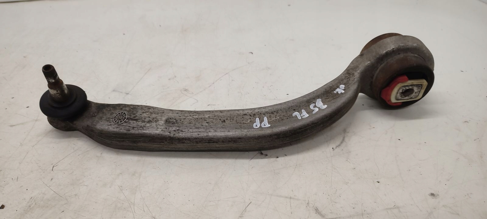 arm front front right VW Passat B5 3BG 1,9 TDI