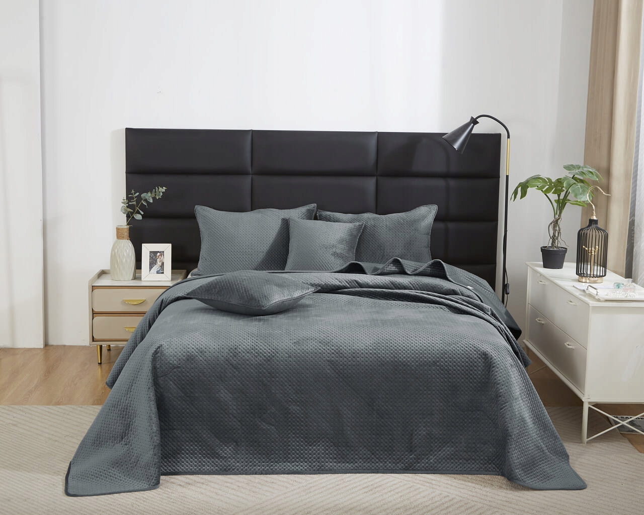 Dekorativní přehoz Maya 140x200 velurová prošívaná grafitová barva