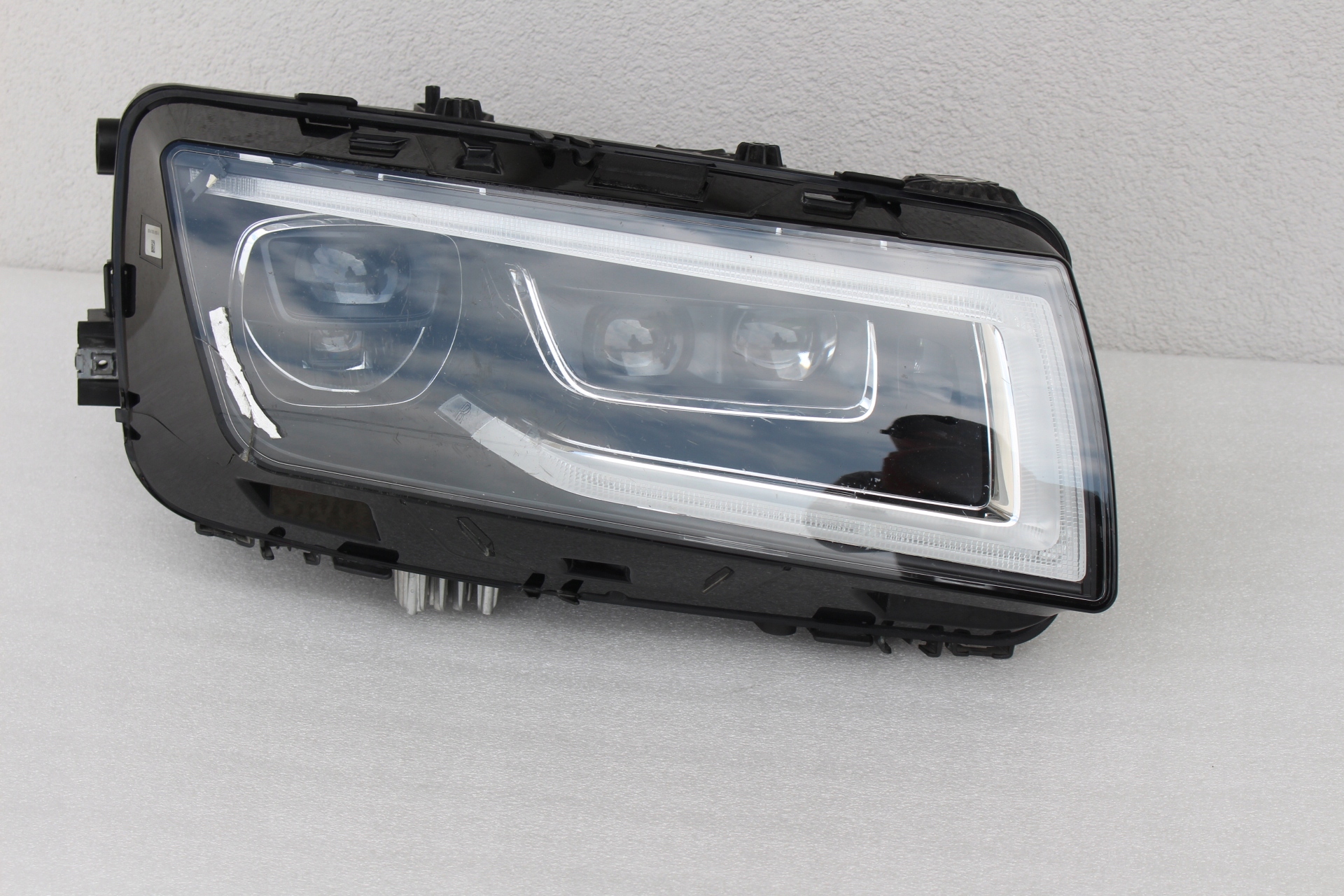 LAMPA ROLLS ROYCE GHOST 2021- LASER prawa przod