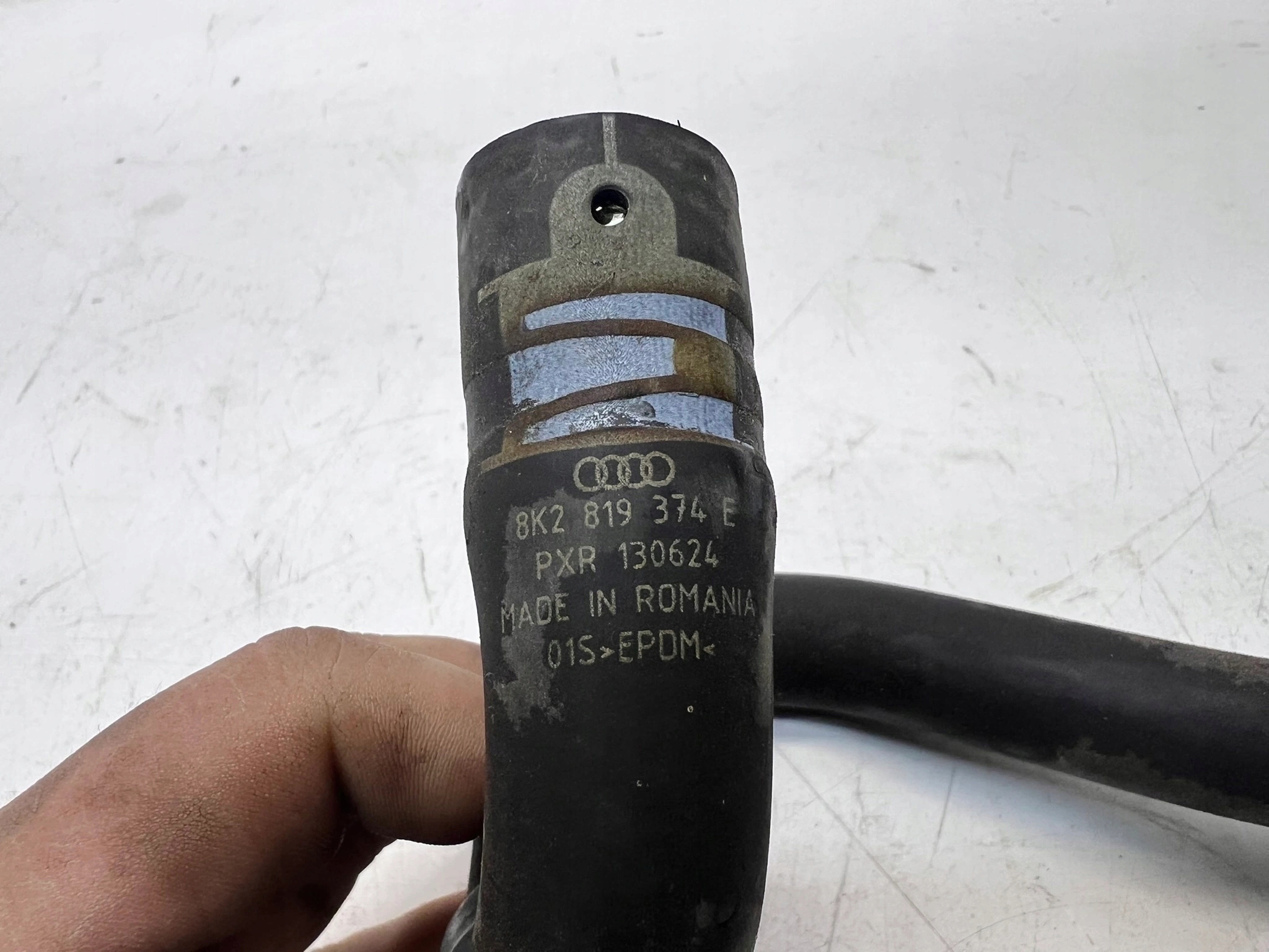 crijevo cijev vode AUDI A4 B8 A5 8T Q5 8R 8K281374E