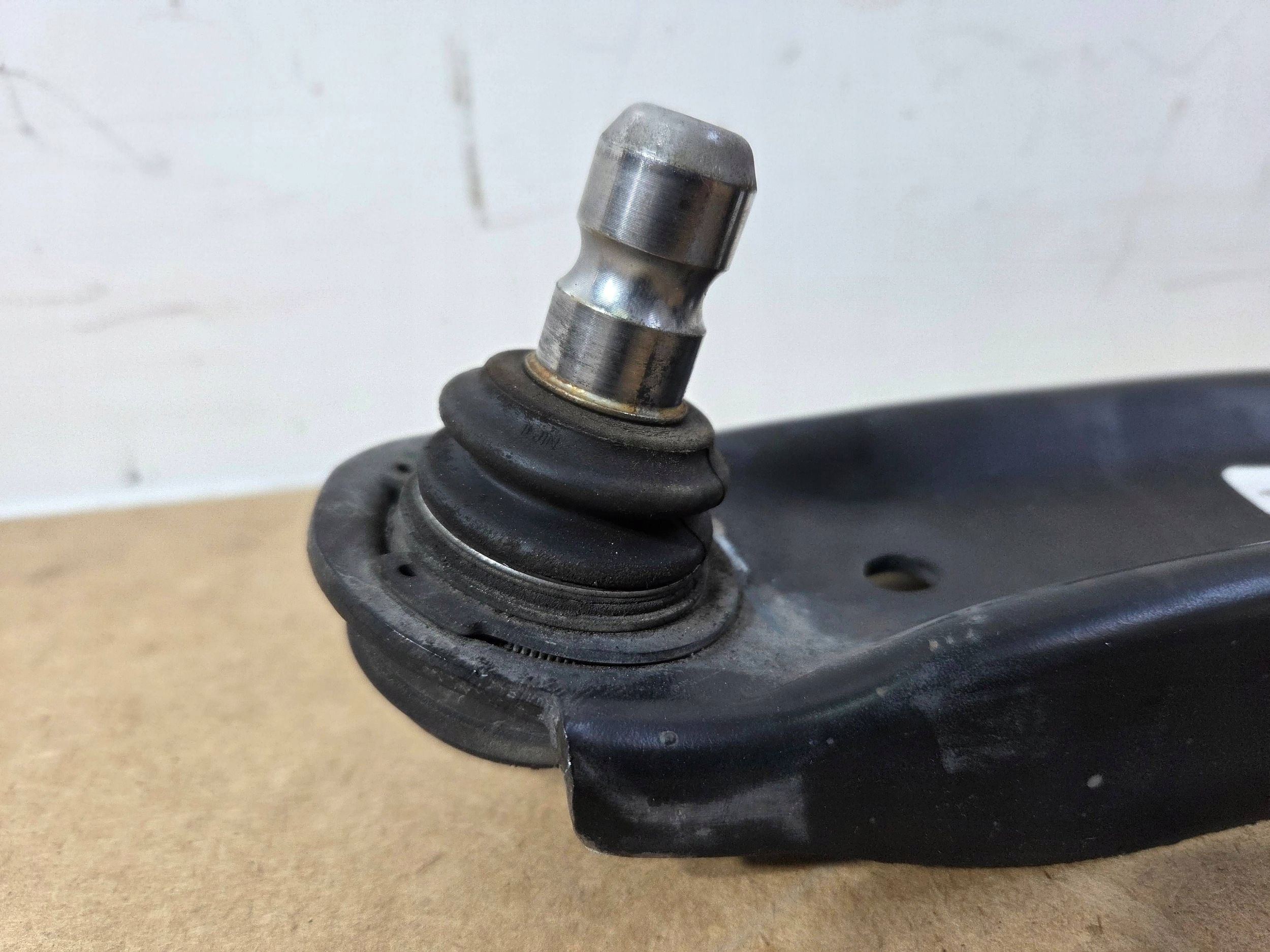 Hyundai i10 III arm front left 54500-K7100 (B769)