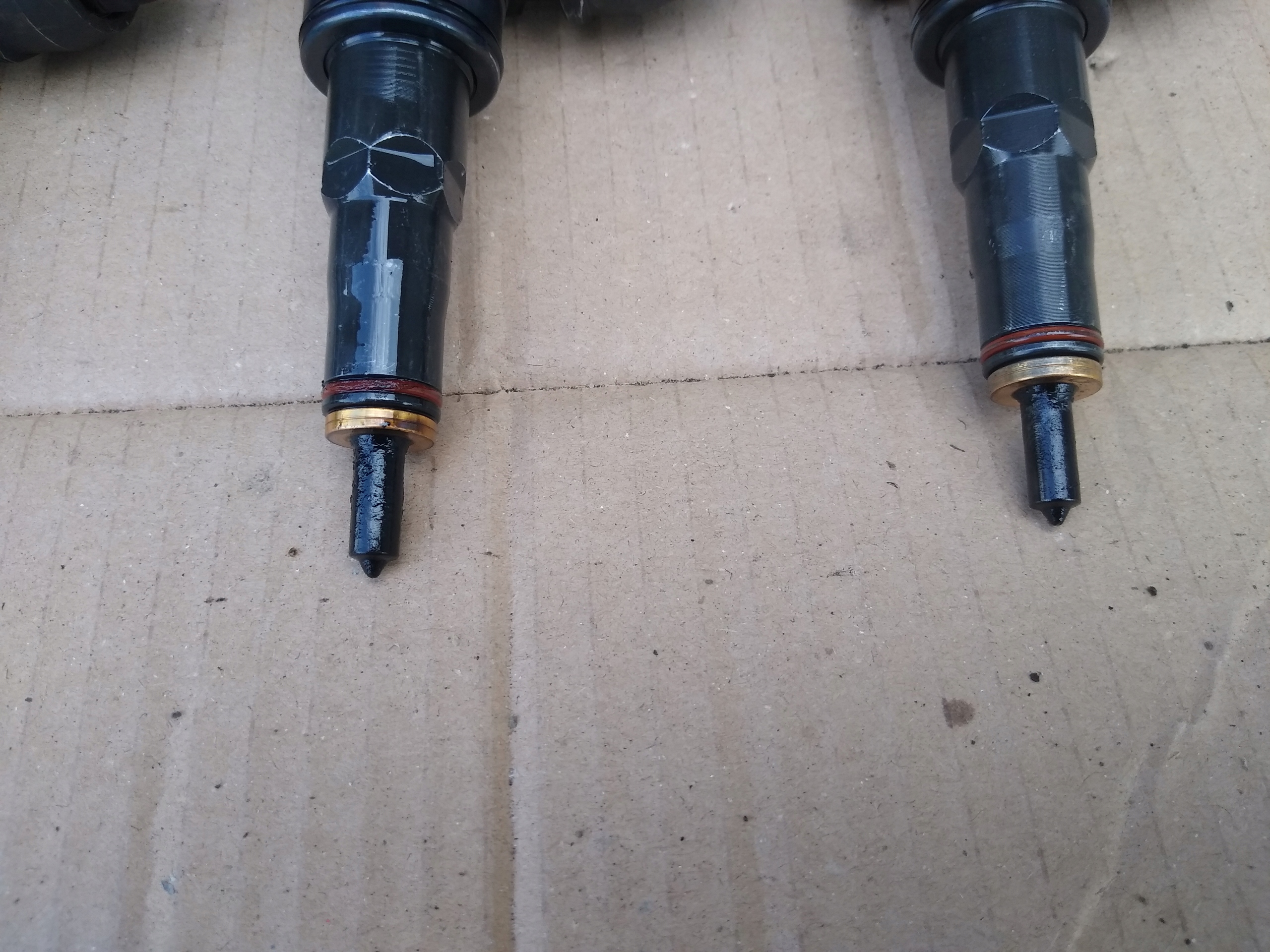 Pumpedüse 038130073A VW AUDI SKODA 1,9 TDI