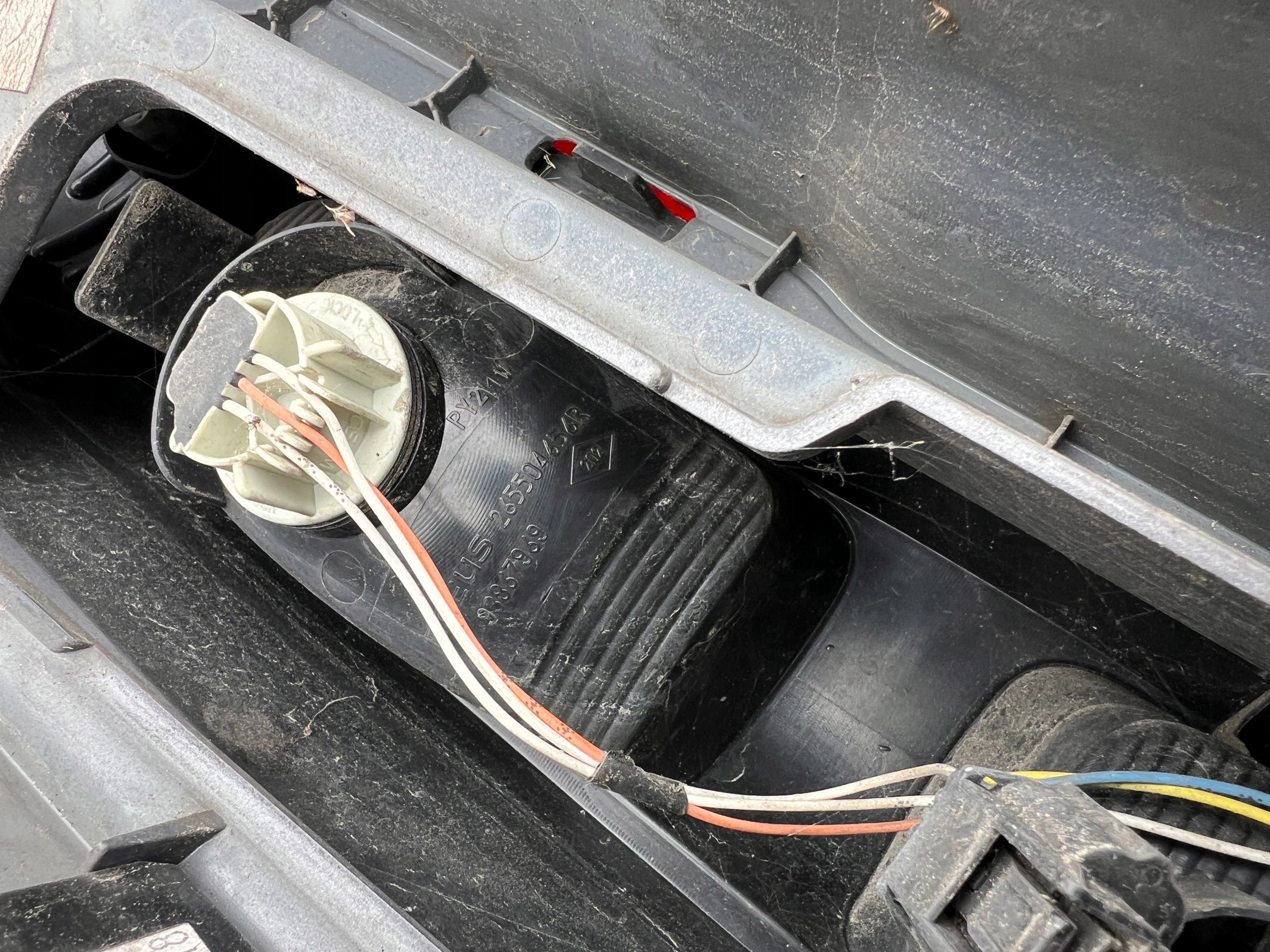OPEL VIVARO light rear left complete original 265A13908R 265A13964R 10840