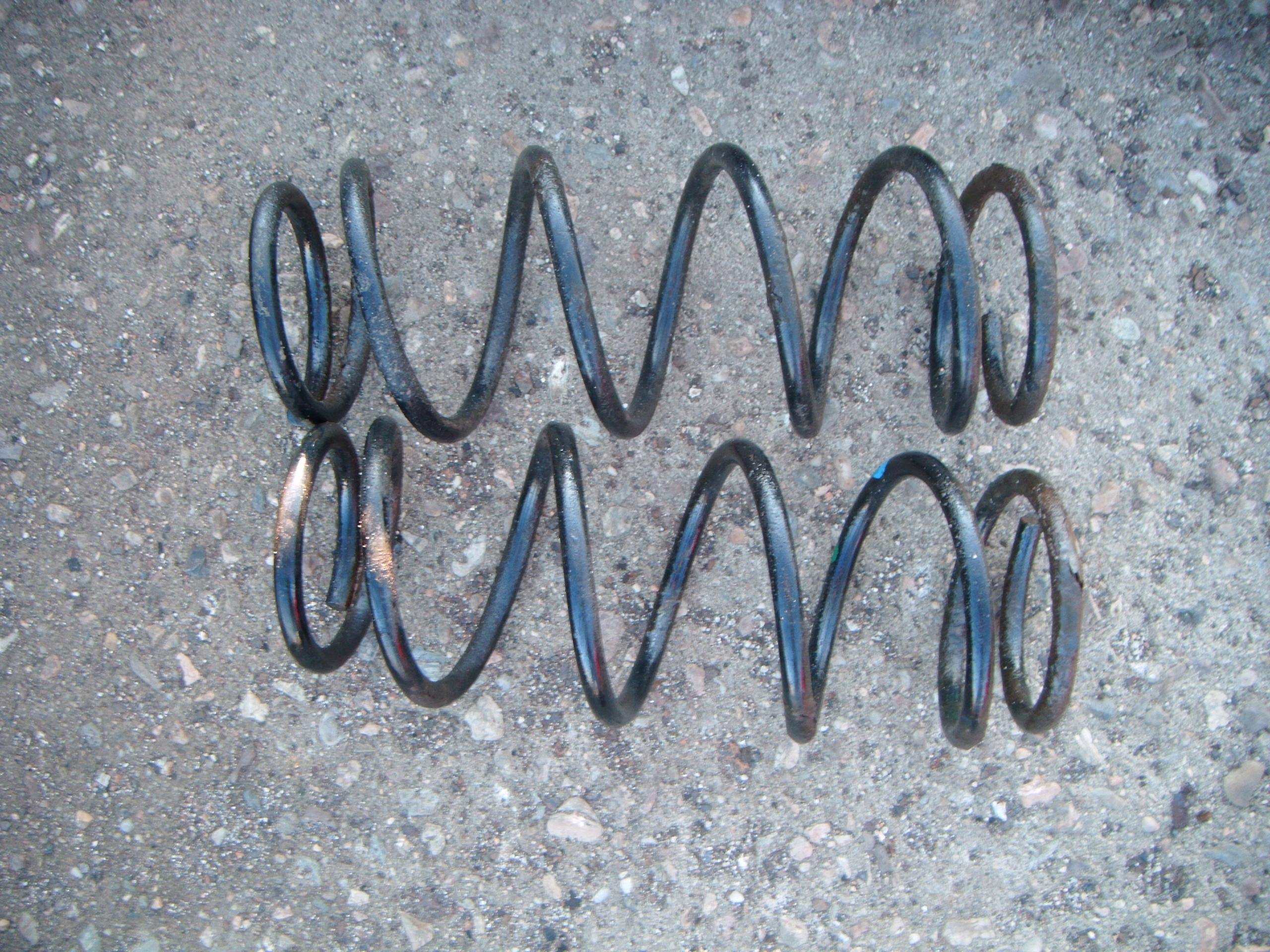 SUZUKI ALTO V 98-04 1.0 SPRĘŻYNY TYŁ KOMPLET