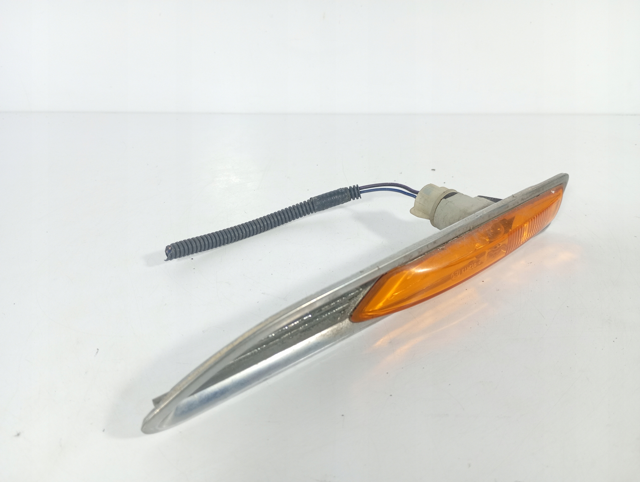 Ford Mondeo MK4 07-14 indicator right OE 7S7113K354