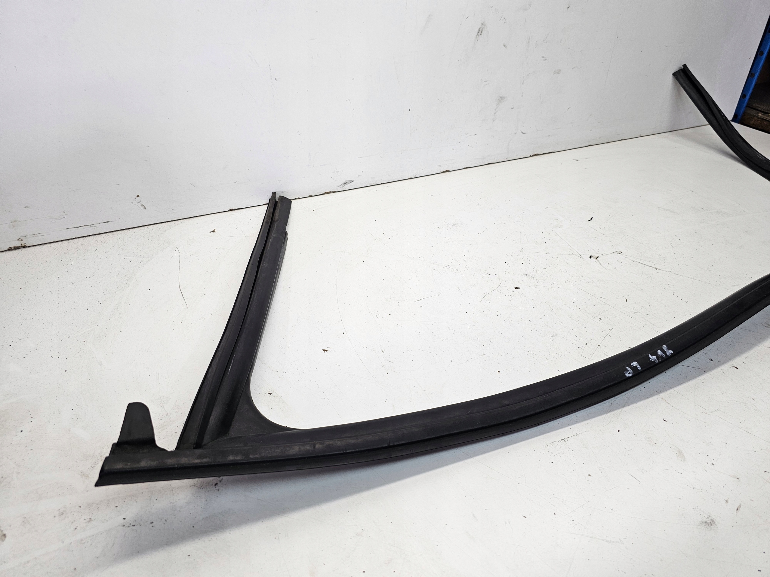 Dichtsatz Tür links vorne AUDI A3 8V SPORTBACK 8V4837439A