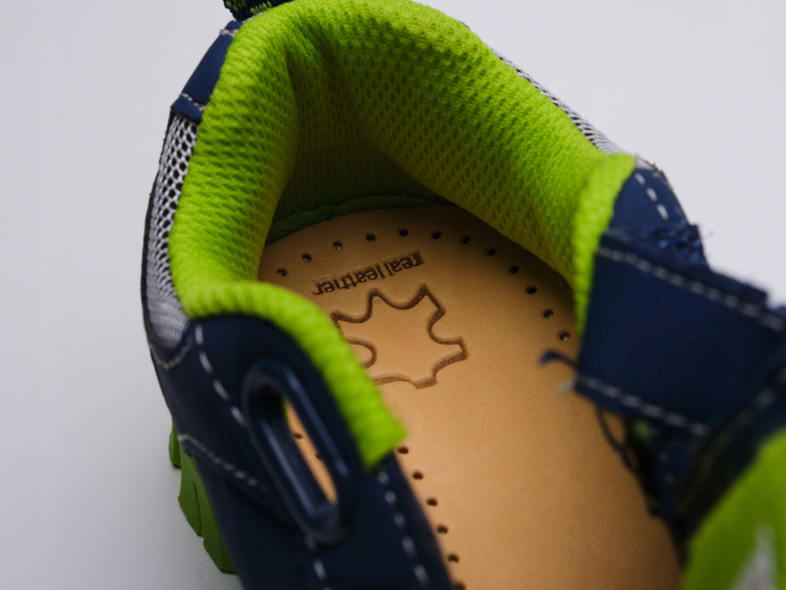 WKŁADKI ORTOPEDYCZNE SUPINUJĄCE KOŚLAWOŚĆ U DZIECI Rodzaj wkładka 3/4