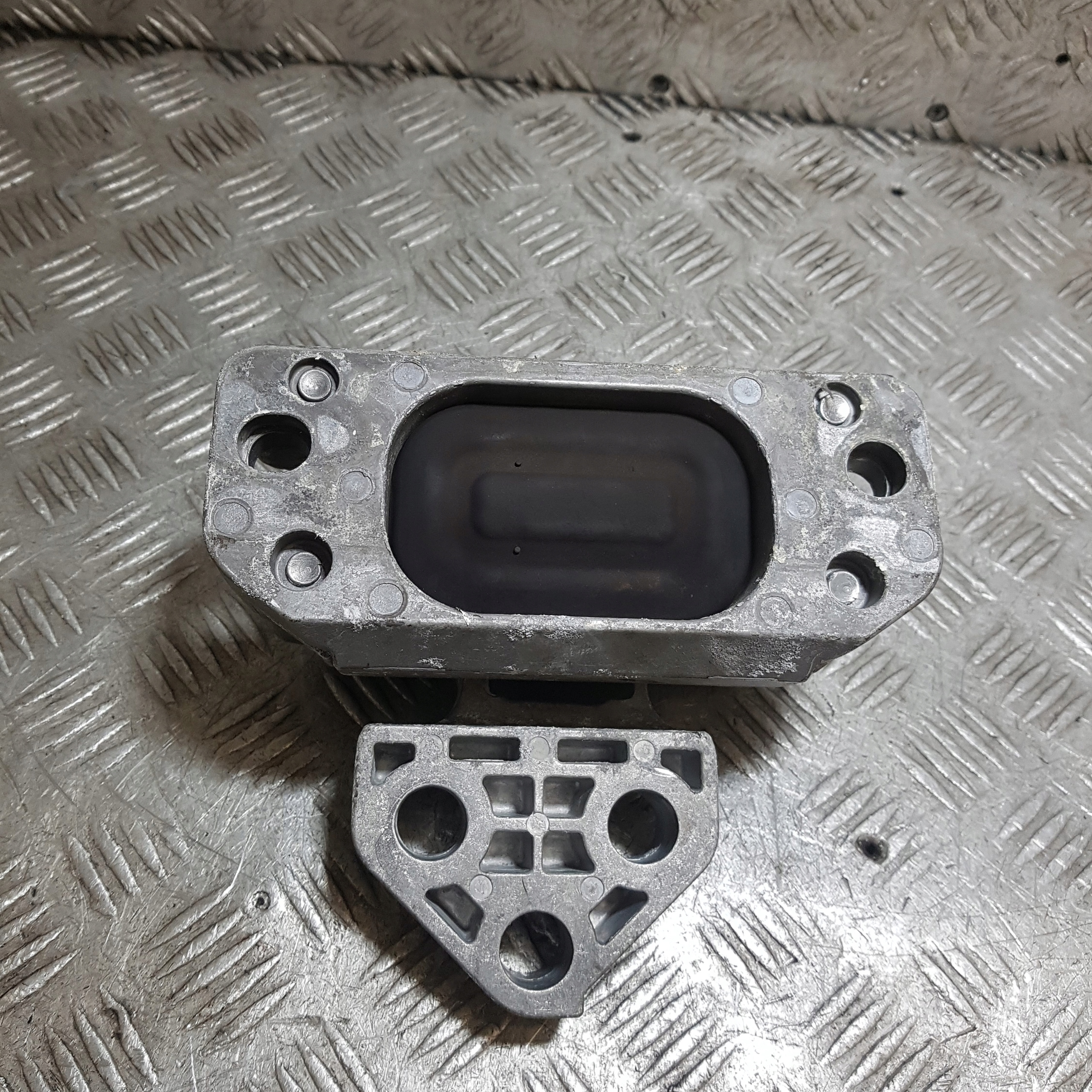 engine mount JEEP RENEGADE 00521296010 2020 1.3 BT