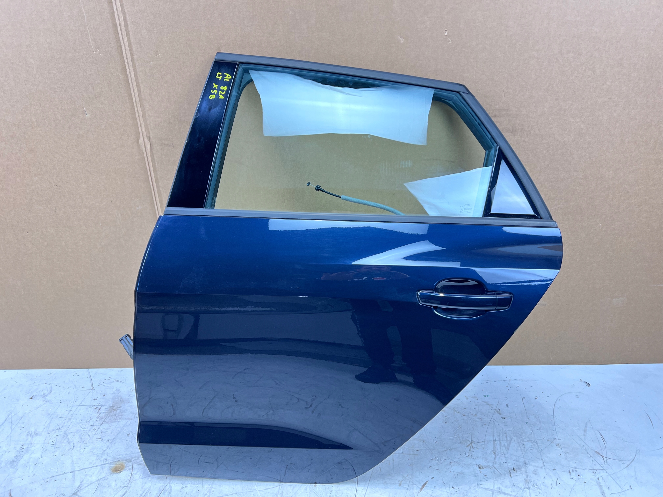 Tür links hinten AUDI A1 82A LX5B