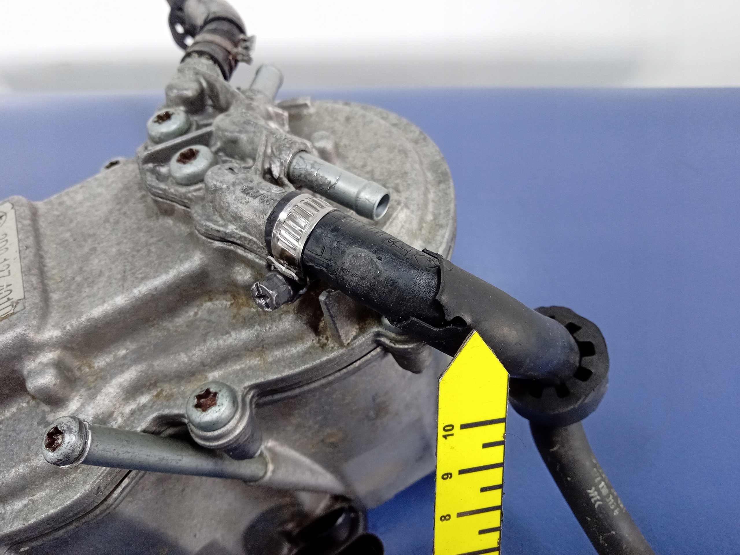 vw PHAETON 5.0tdi Корпус топливного фильтра 3D0127401D