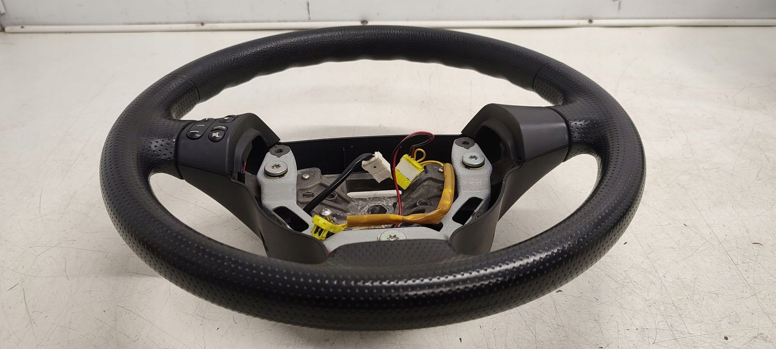 lenkrad skorzana Leder Mazda 2