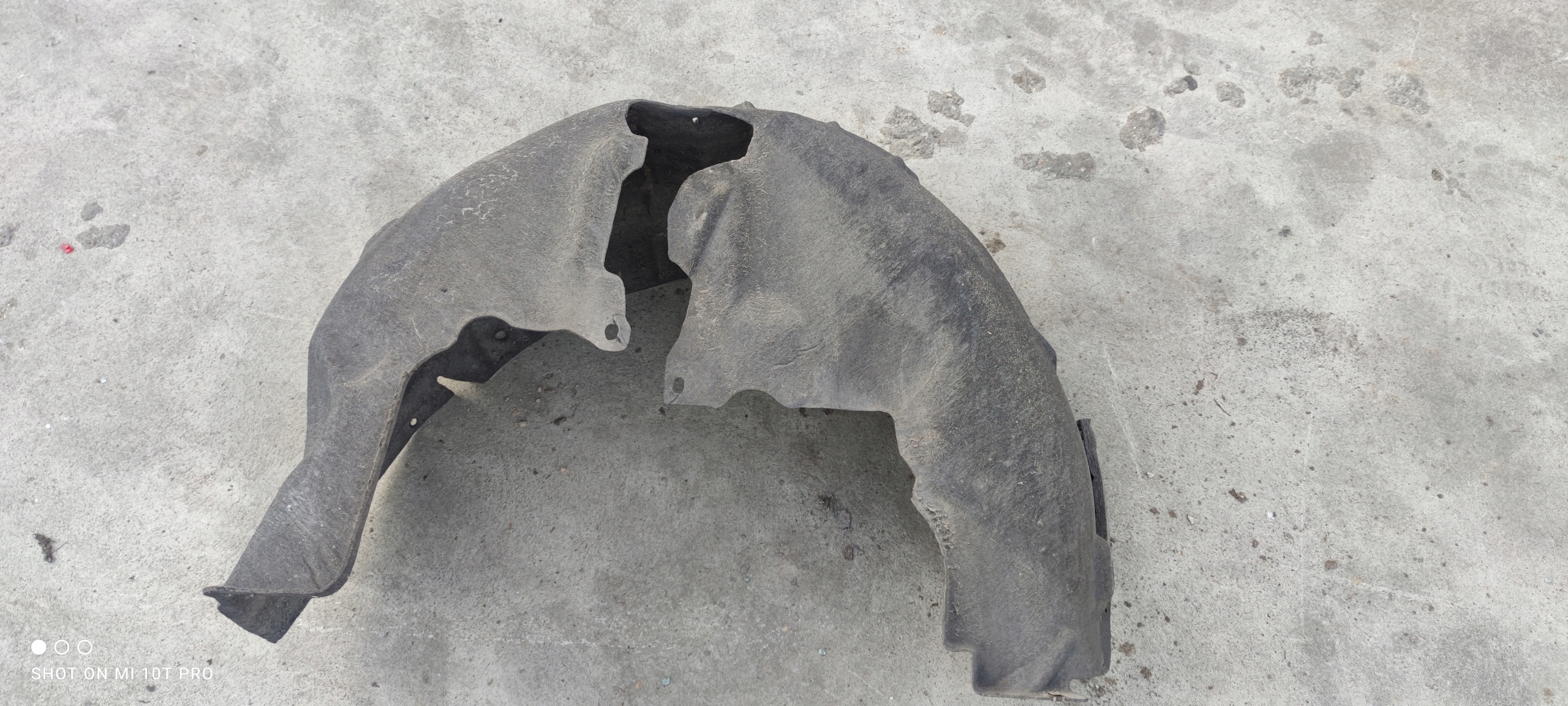 mudguard left rear part AUDI A6 C7 4G0810171A
