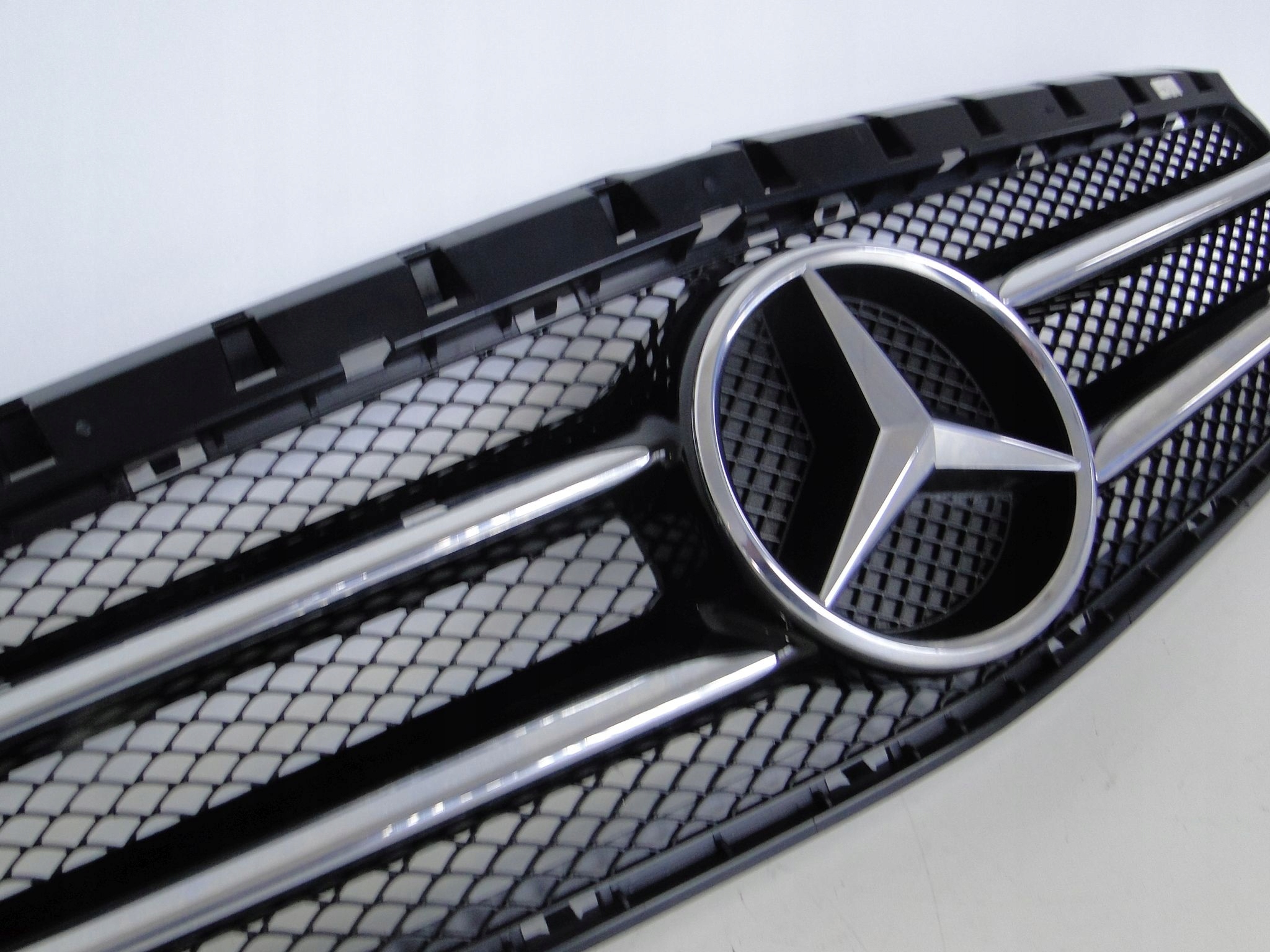 MERCEDES B 246 W246 LIFT GRILL ATRAPA ZDERZAKA Typ samochodu Samochody osobowe