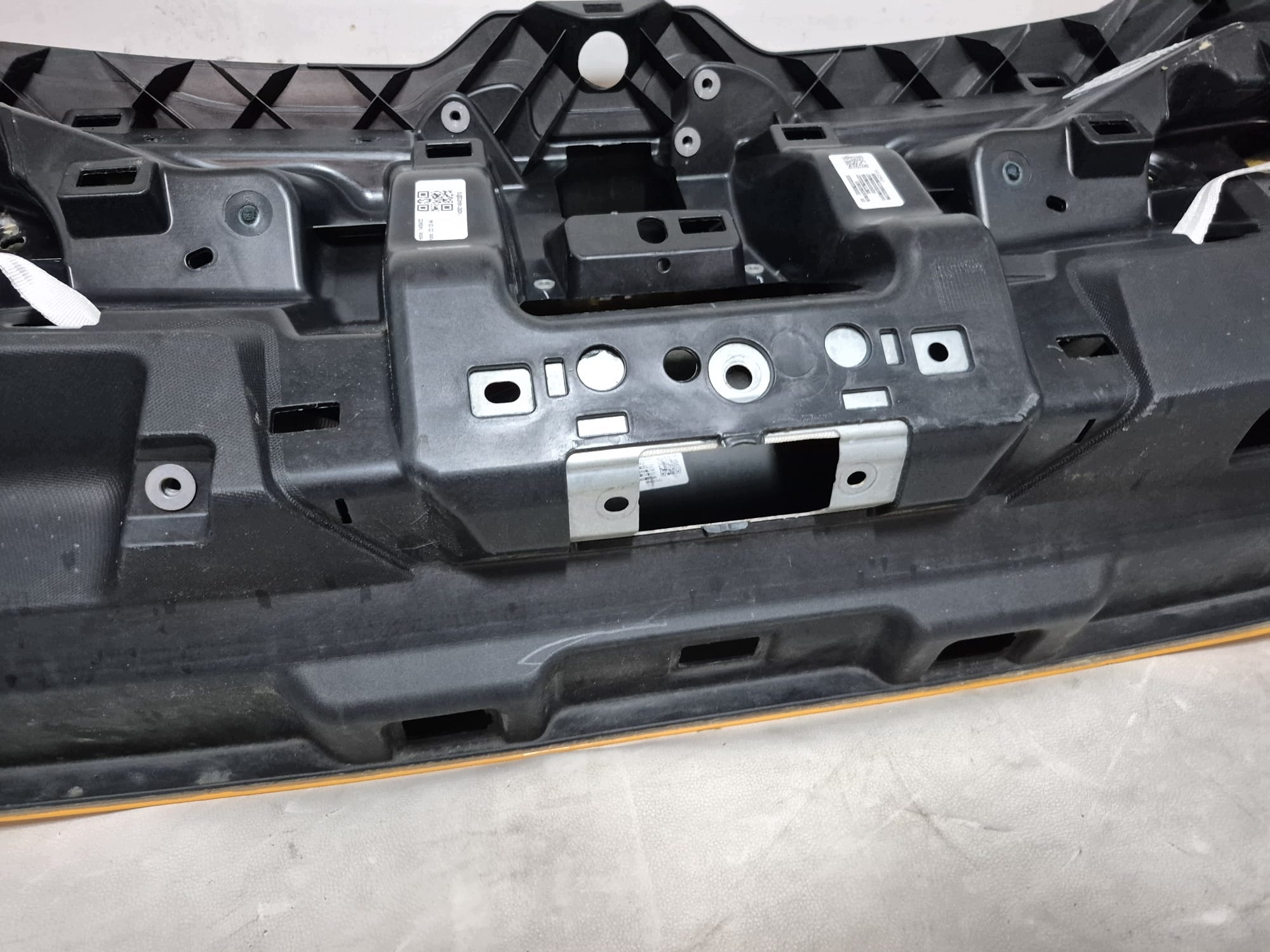 FORD MUSTANG MACH-E 20- trunk door boot rear part rear LJ8B-R40414-AG