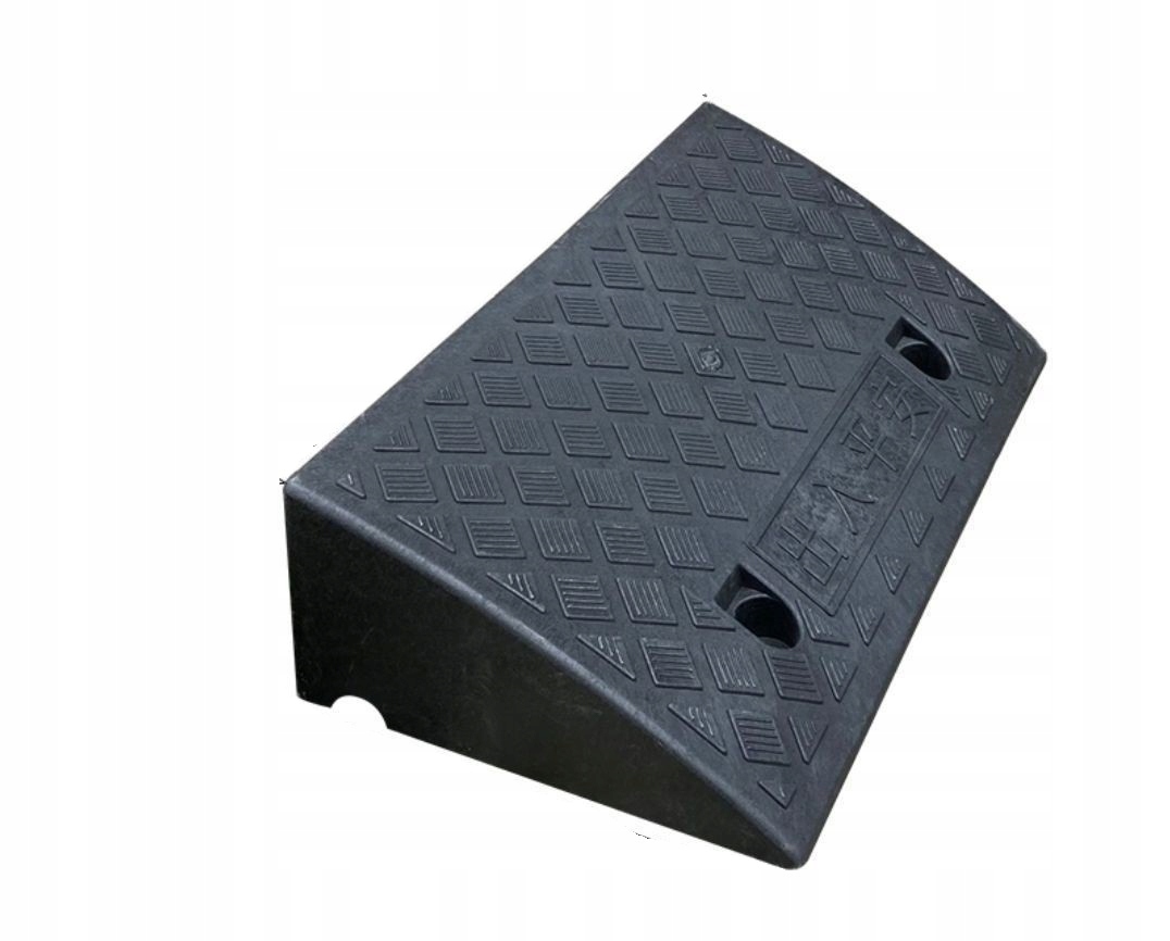 NAJAZD SAMOCHODOWY 13 CM NA KRAWĘŻNIK PODJAZD KRAWĘŻNIKOWY RAMPA EAN (GTIN) 5905943312942