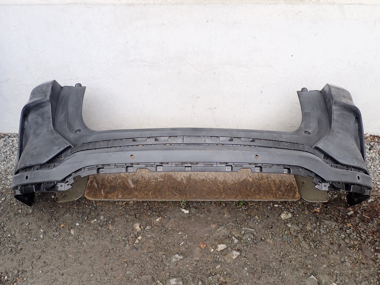 bumper rear part rear SEAL U 2024- SA3HK-2804111